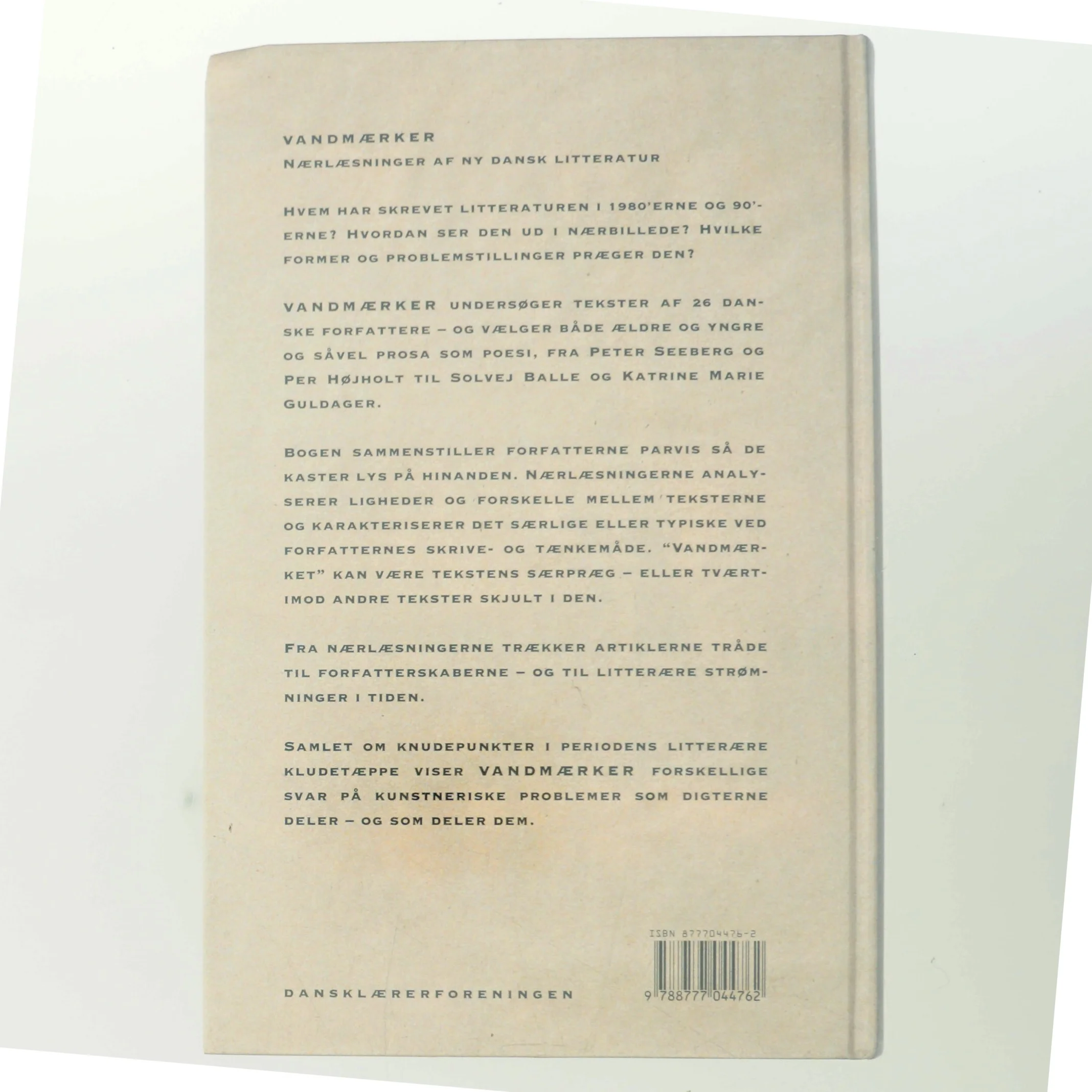 Vandmærker : nærlæsninger af ny dansk litteratur af Anders Østergaard (f. 1950) (Bog)