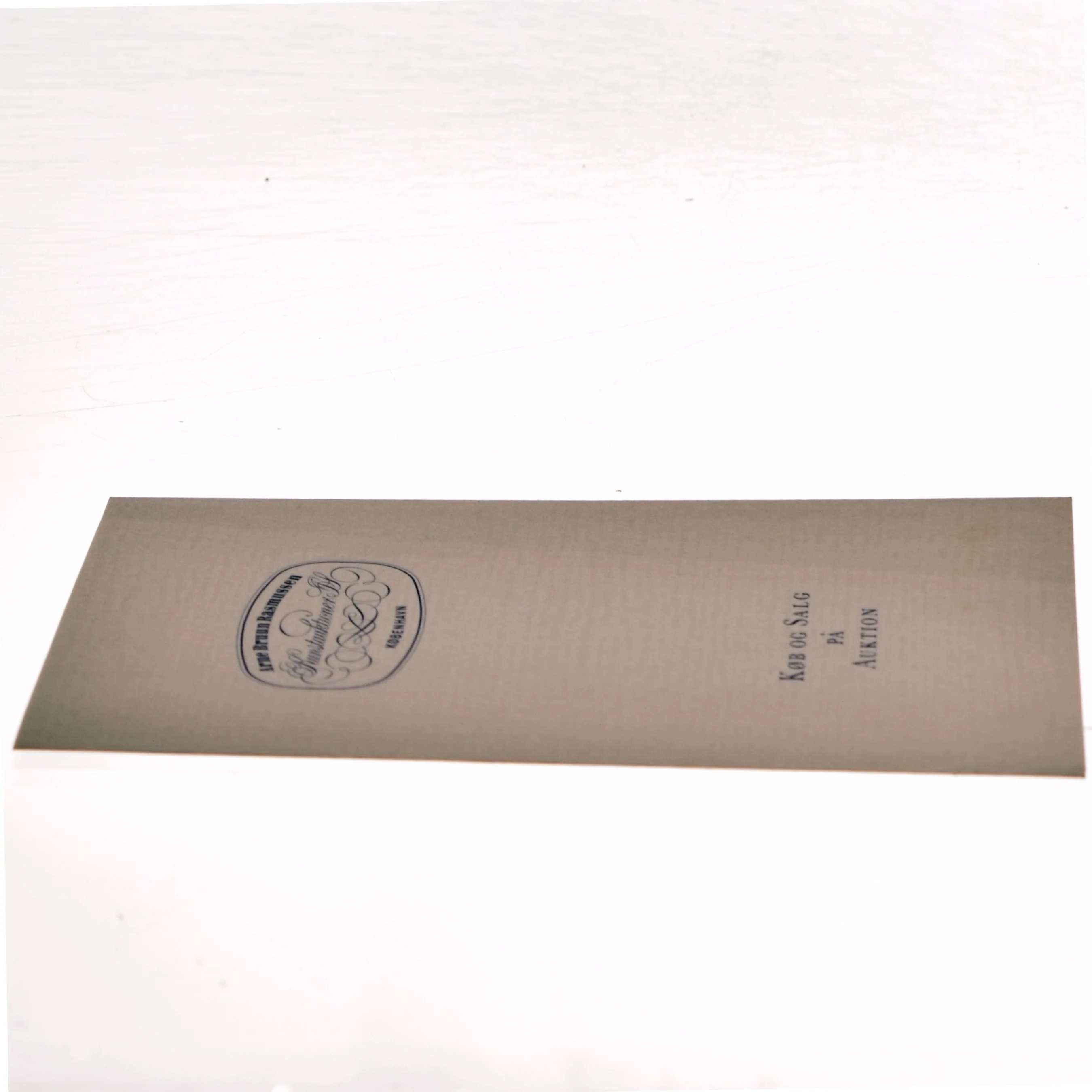 Køb og Salg på Auktion af Arne Bruun Rasmussen (Bog)