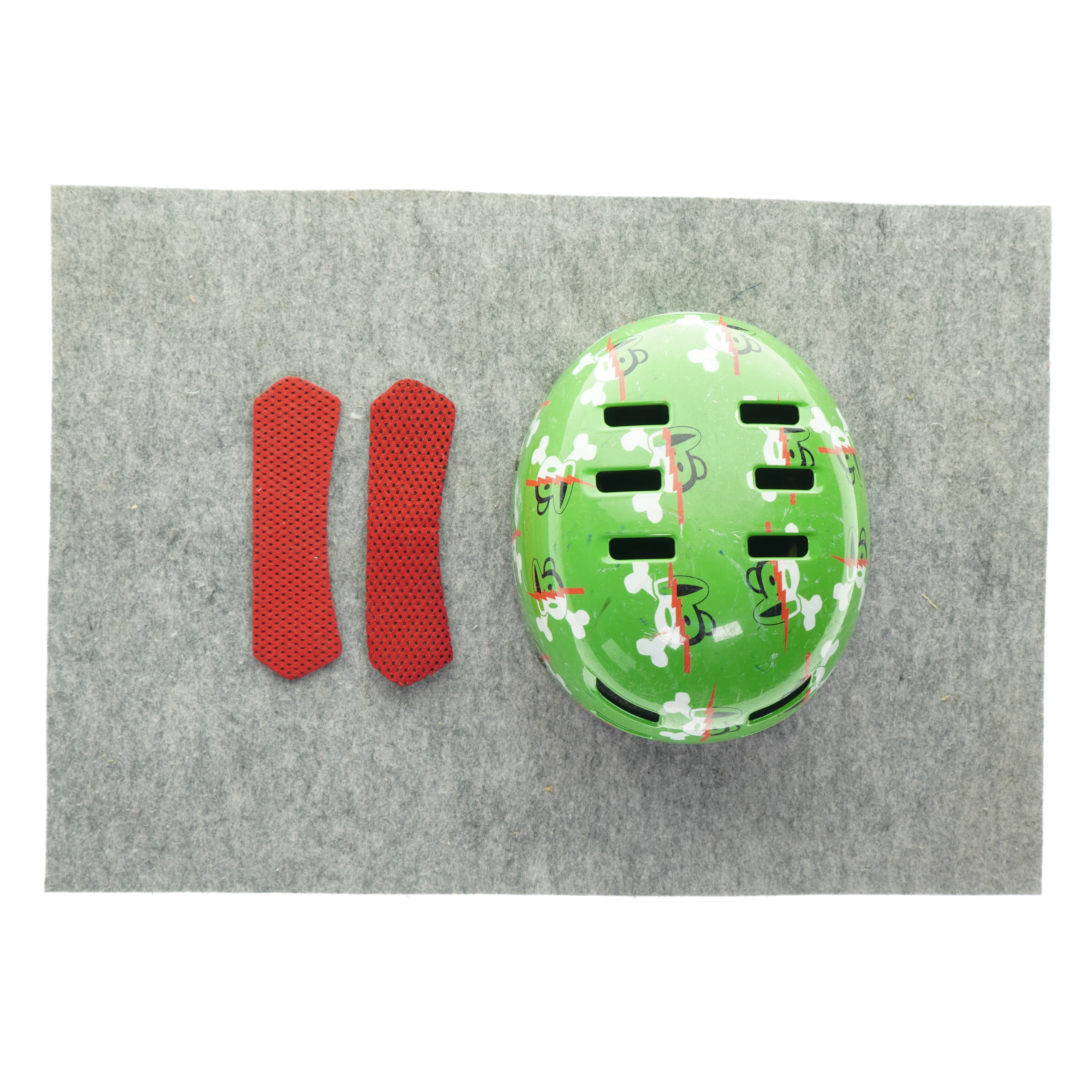 Cykelhjelm fra Bell (str. S)