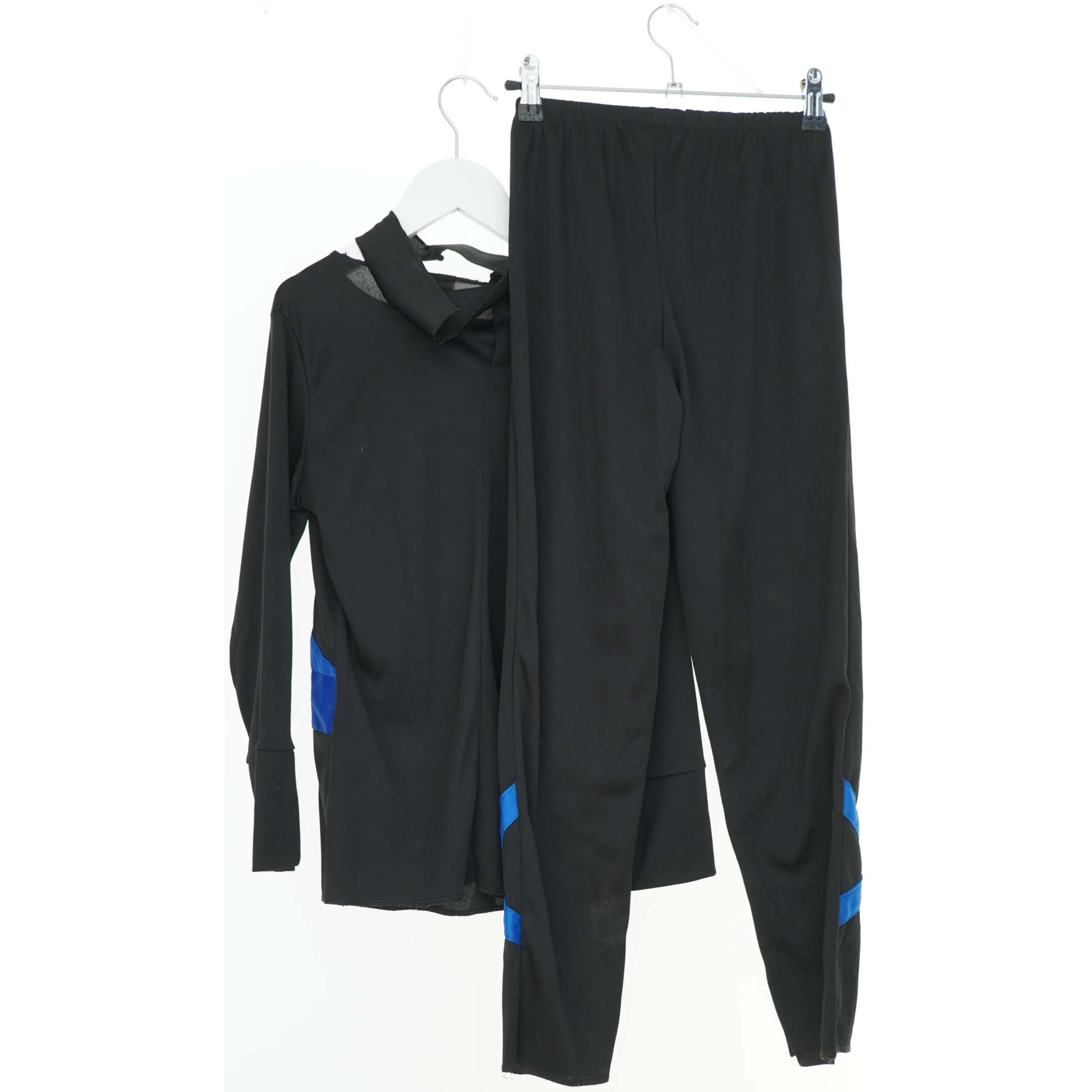 Ninjakostume med dragemotiv fra Smiffys (str. 134)