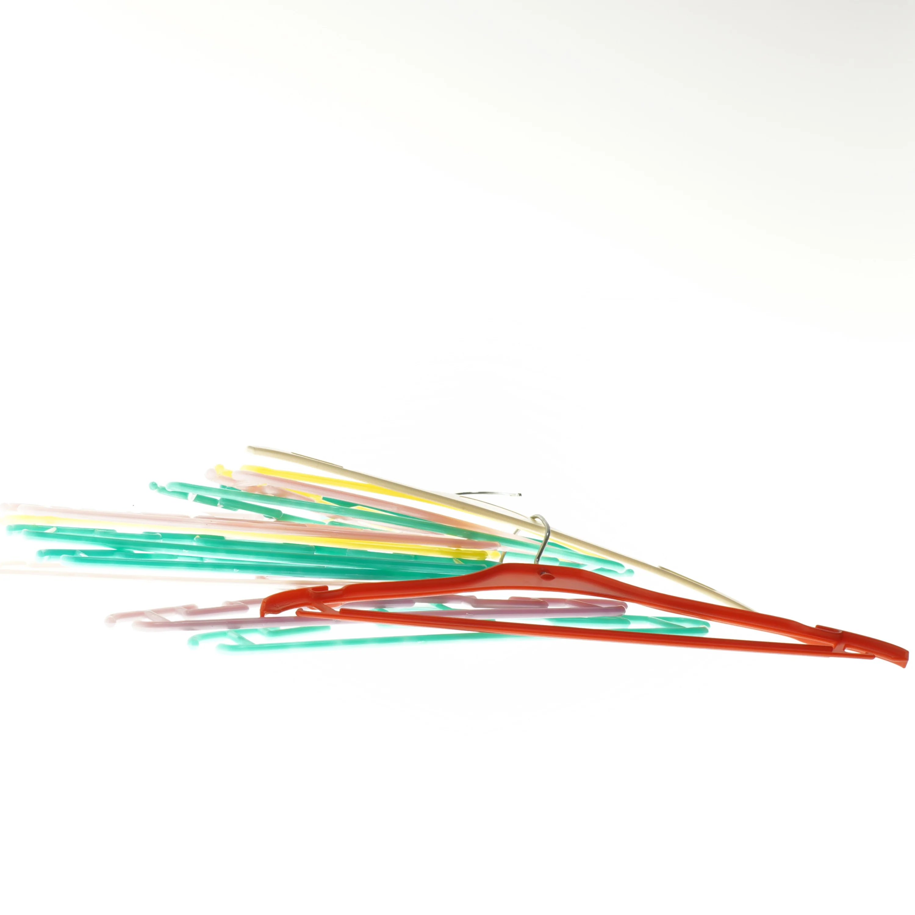 Sæt af tøjhængere (str. 16x29 cm)