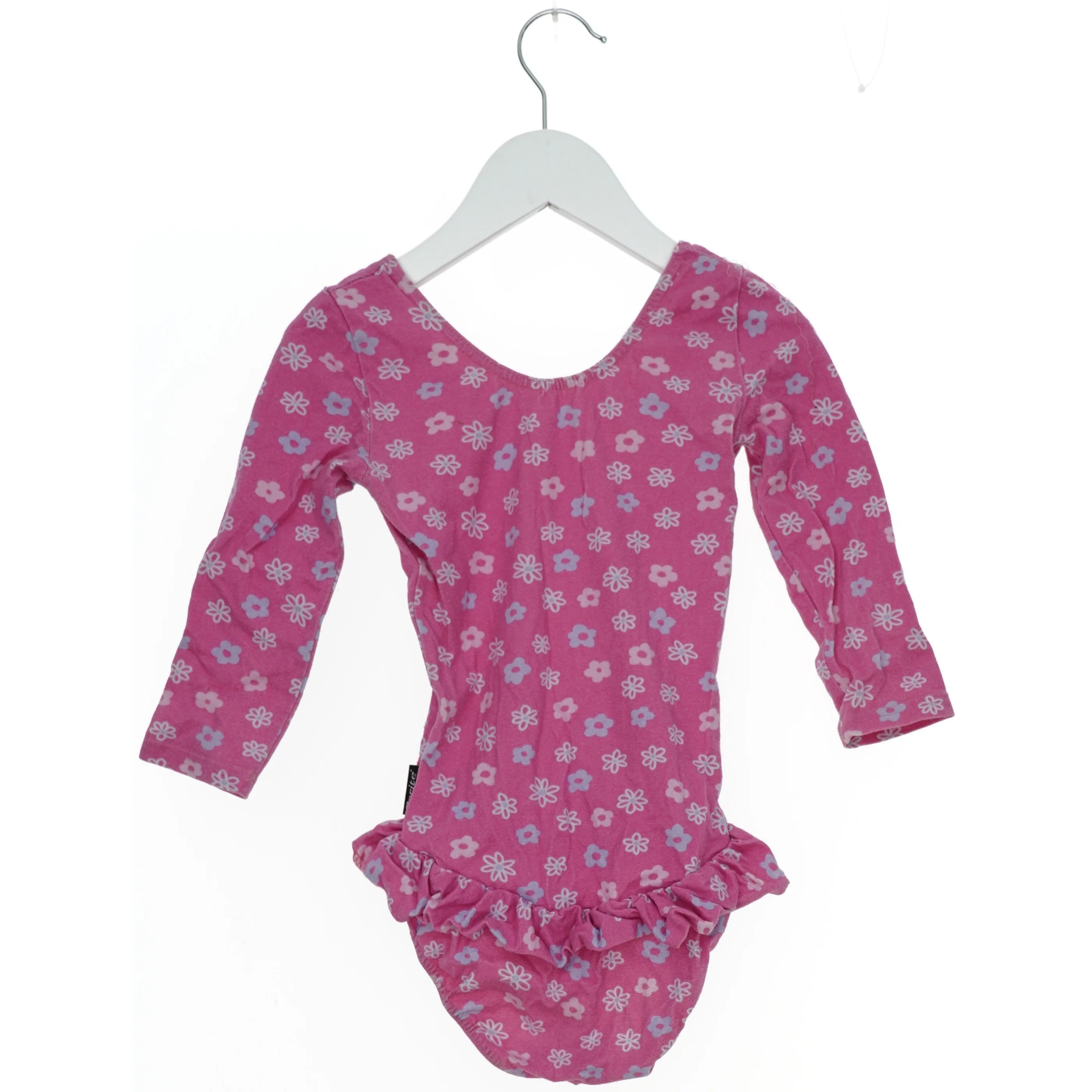 Lyserød gymnastikdragt med blomsterprint fra Carite (str. 128)