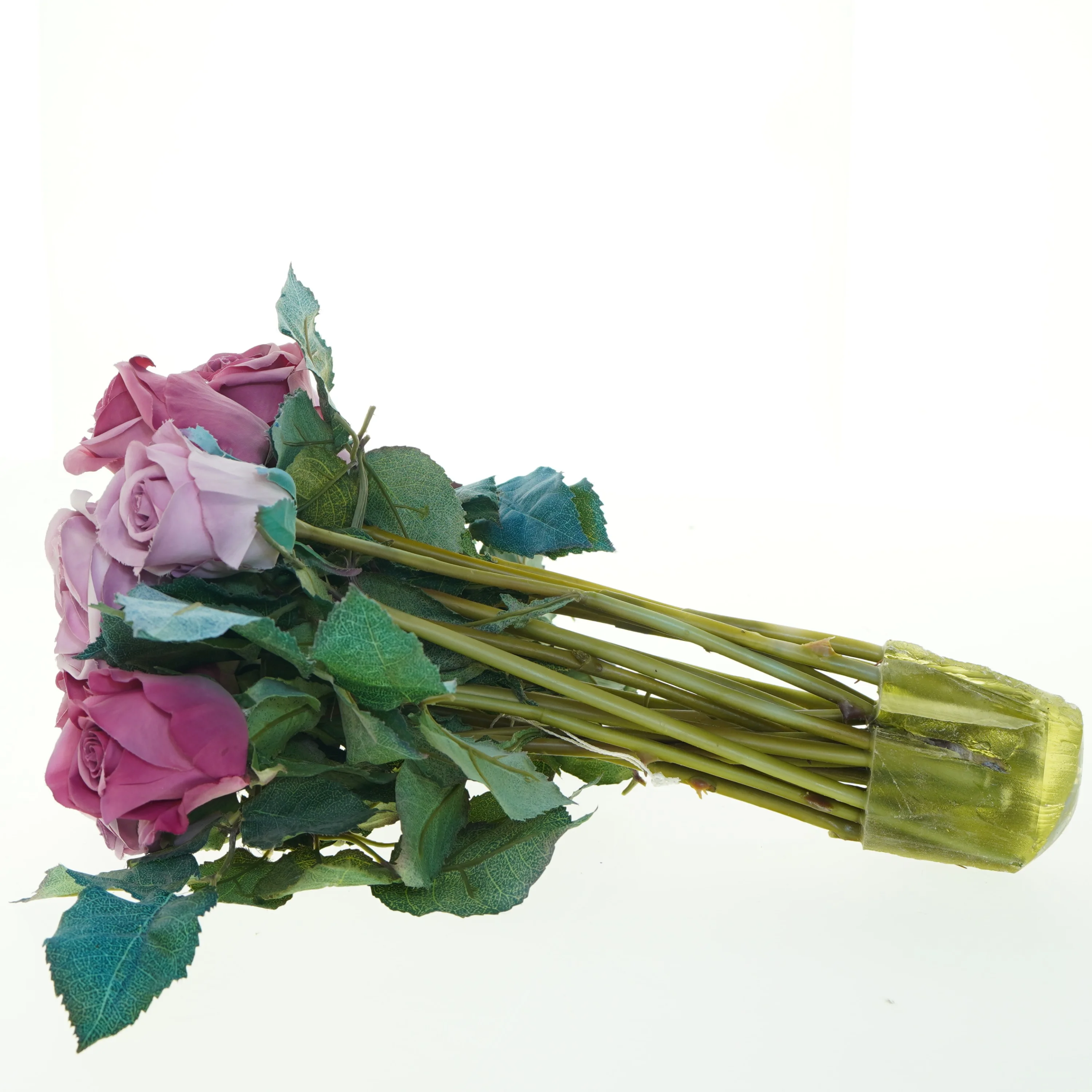 Kunstige roser i lyserød (str. 36x32 cm)