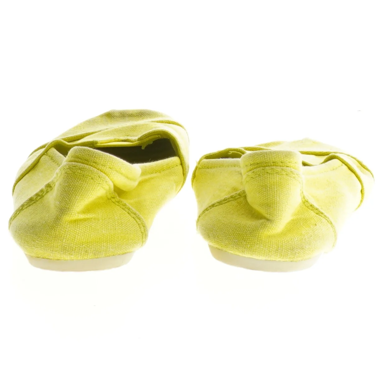 Gule børnekanvassko (str. 32 )
