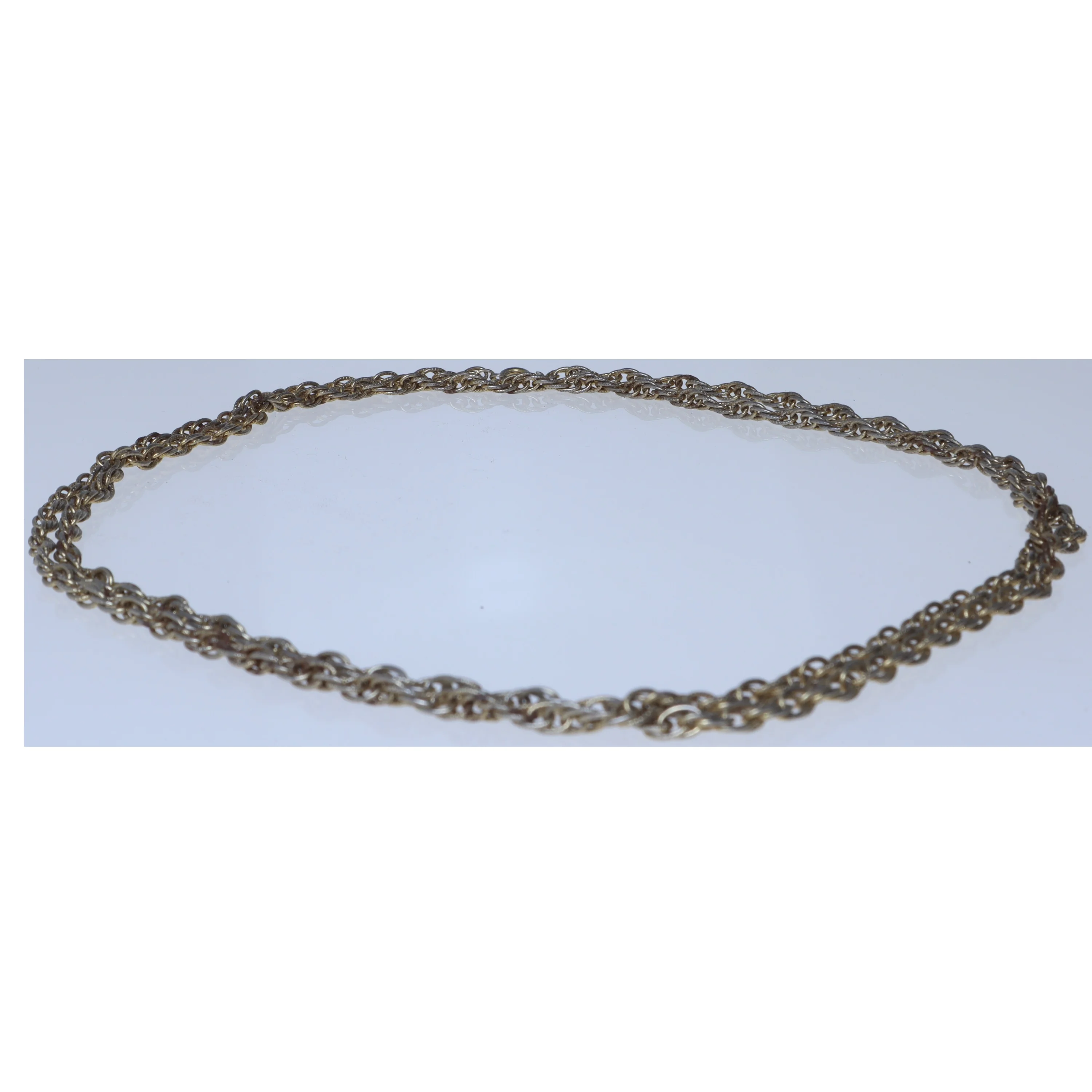 Sølvsmykke (str. 136 cm)