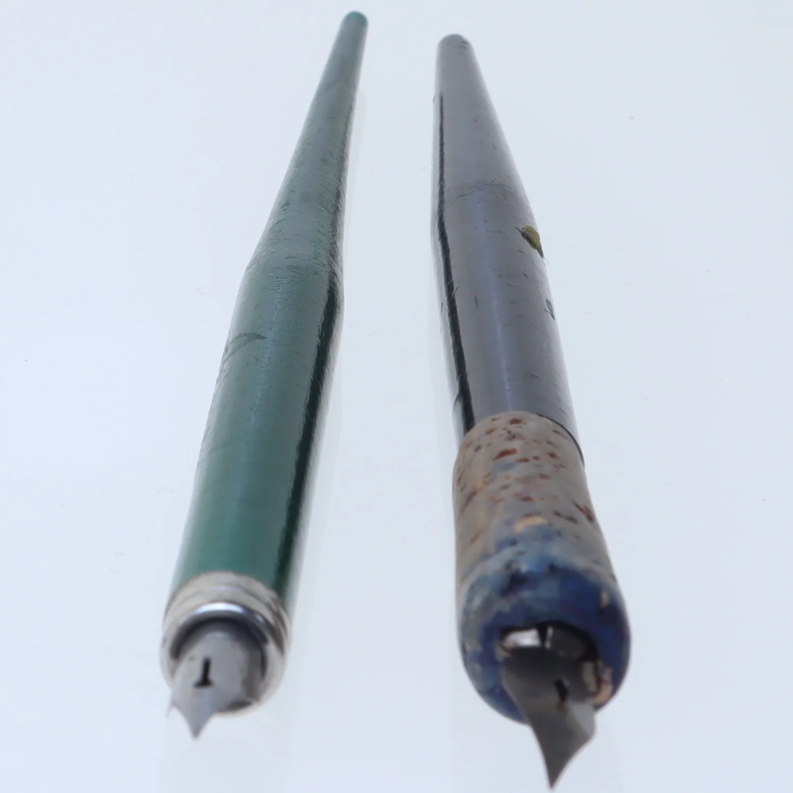 Vintage fyldepenne med nib (str. 20 cm)