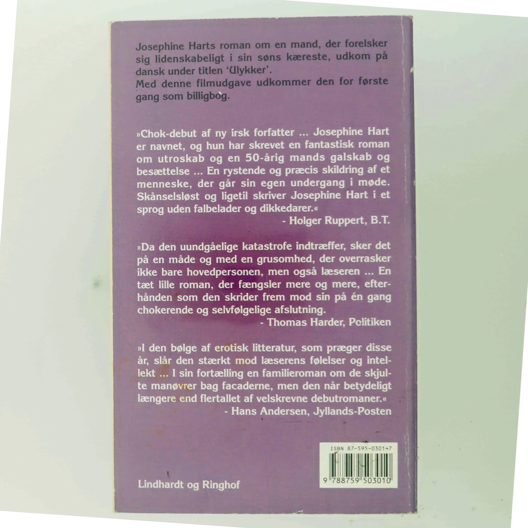 Misbrugt af Josephine Hart (Bog)