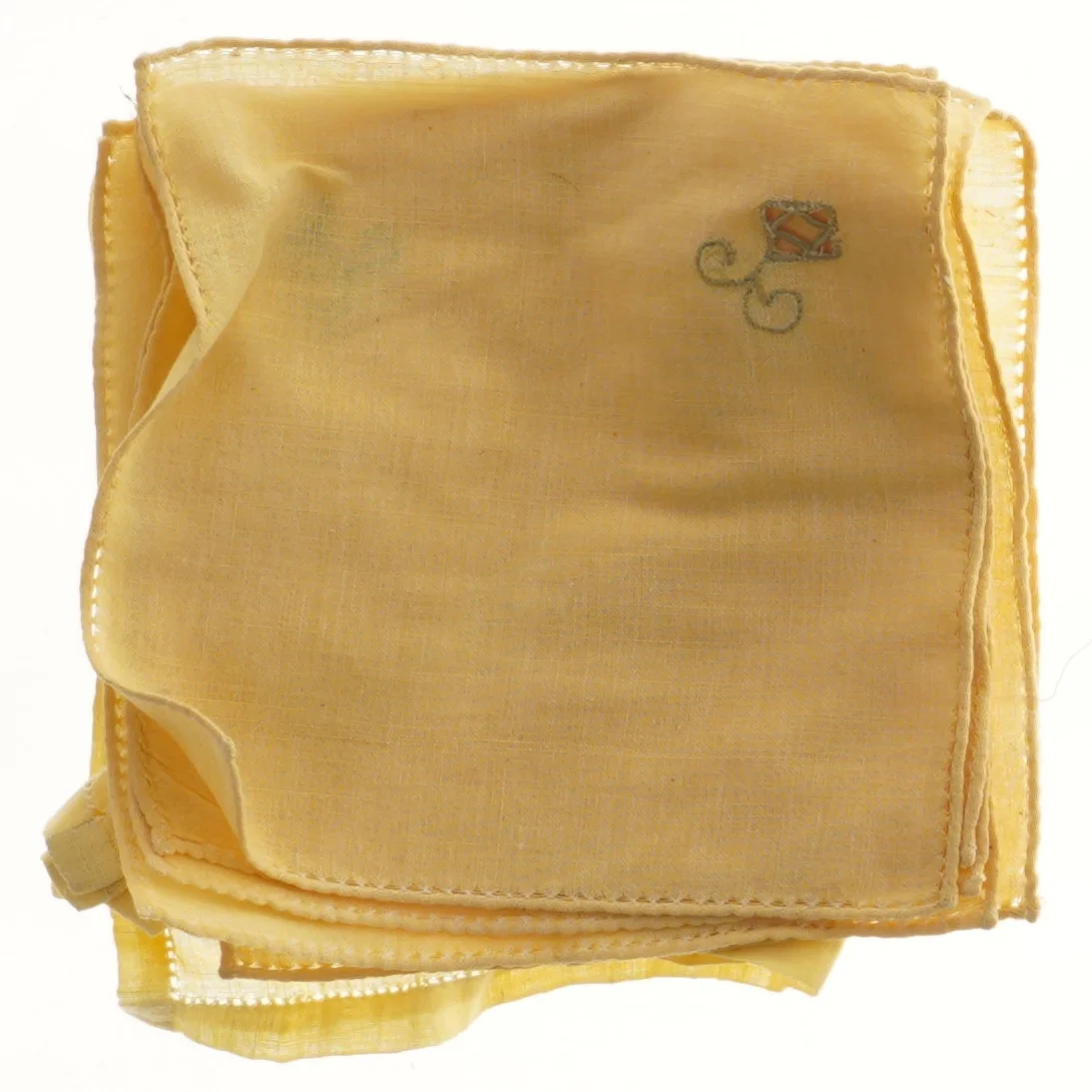 Gule stofservietter med broderi (str. 6 styk, 18x18 og 40x37 cm)