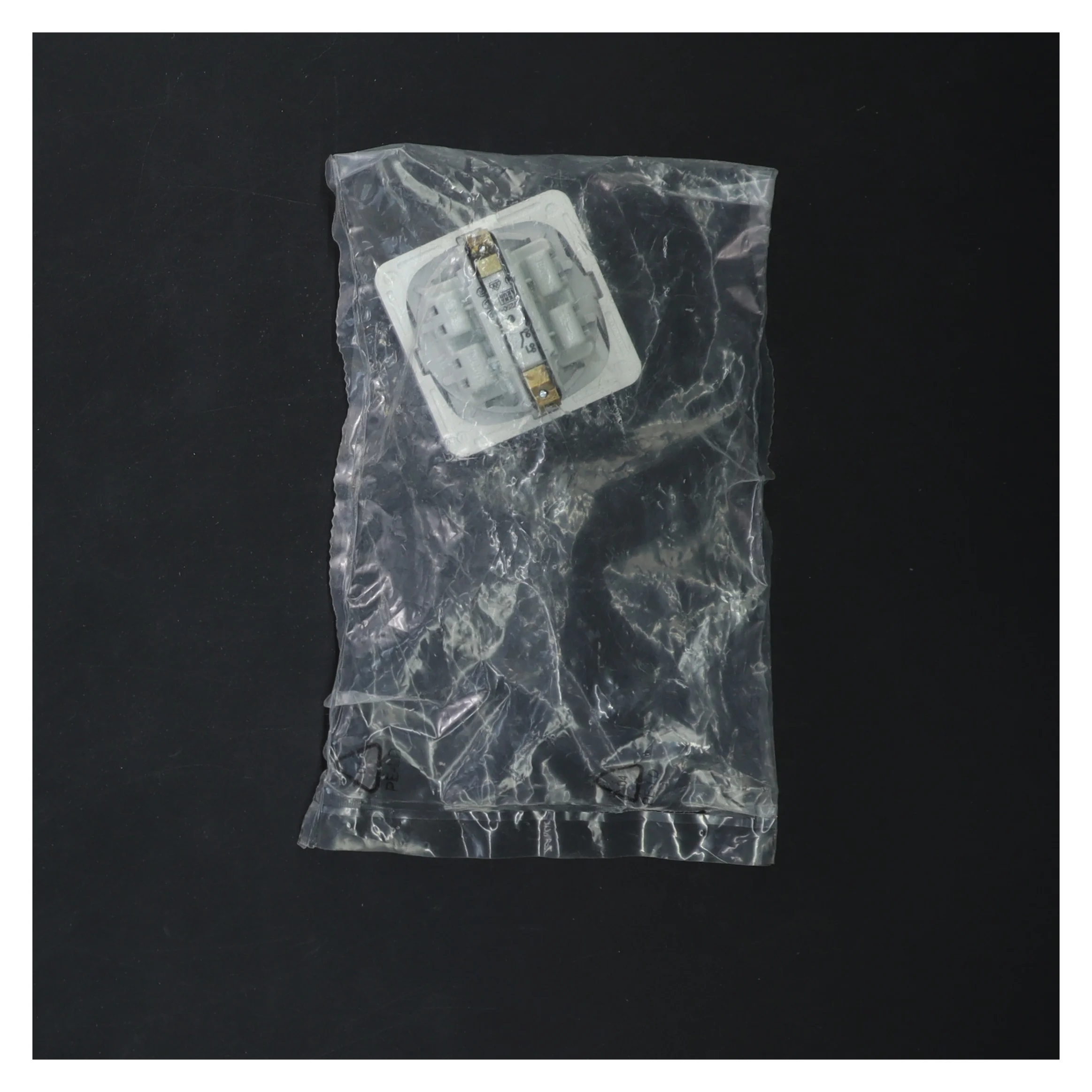 Kvadratisk vægstik (str. 5x5 cm)