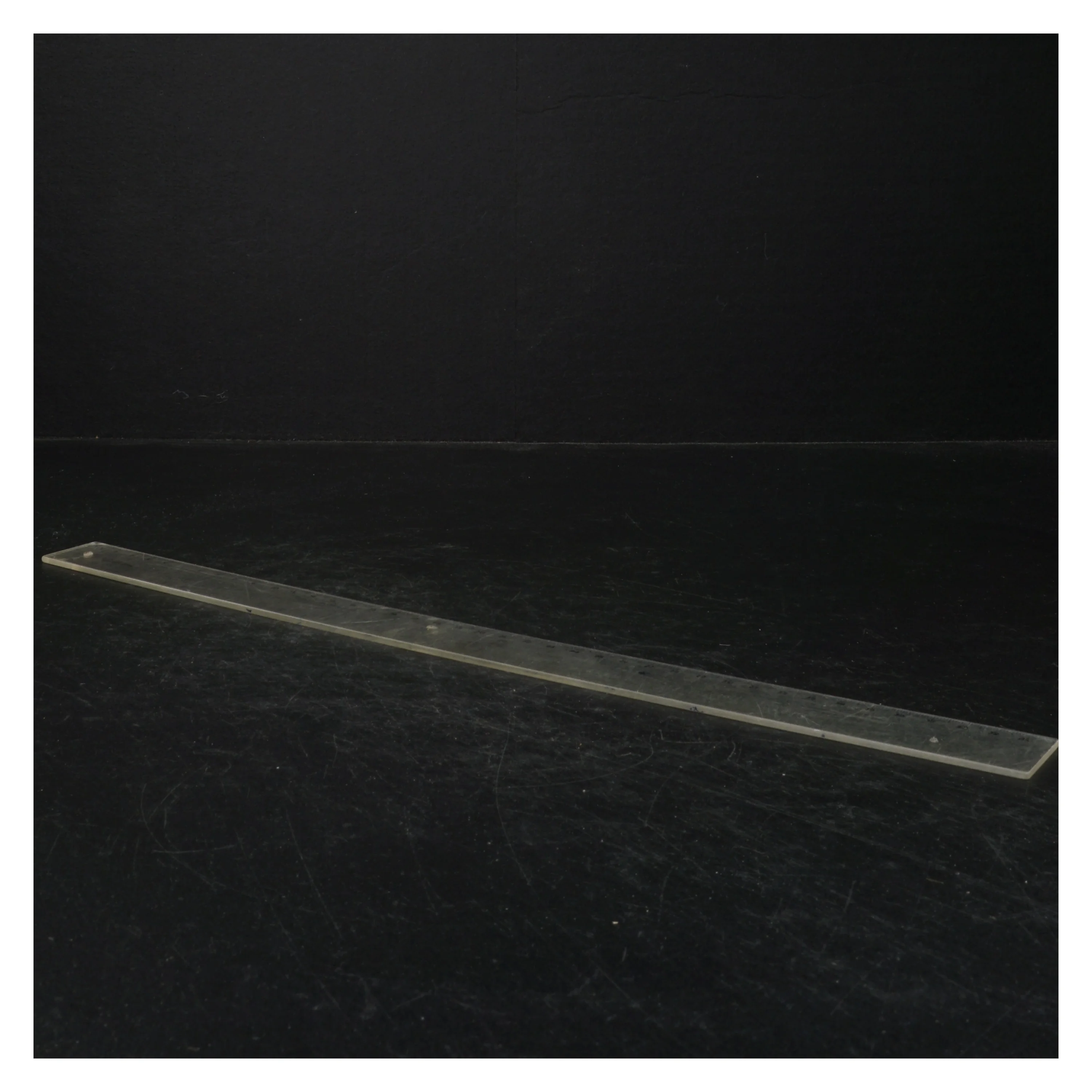 Linial (str. 41,5 cm)