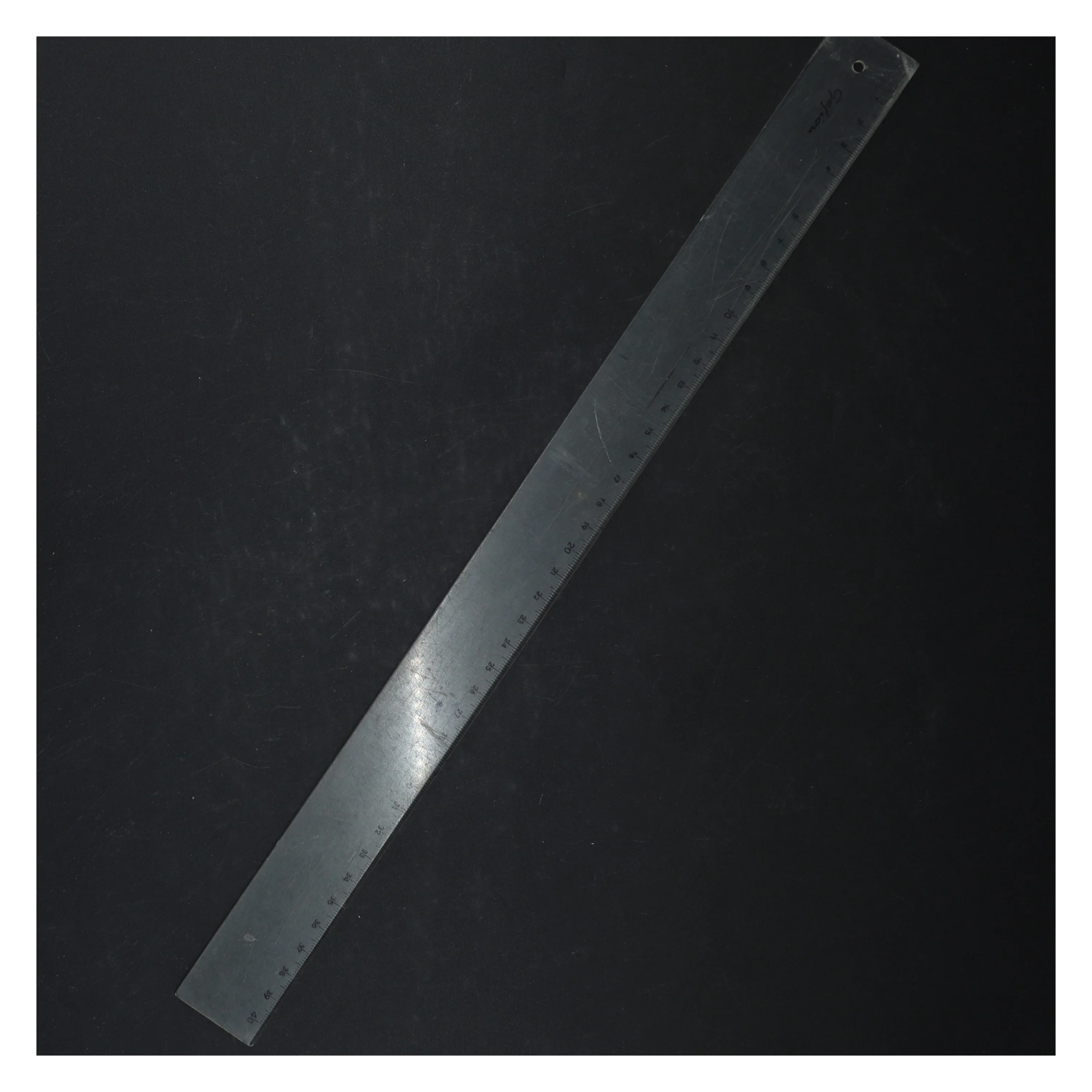 Linial (str. 41,5 cm)