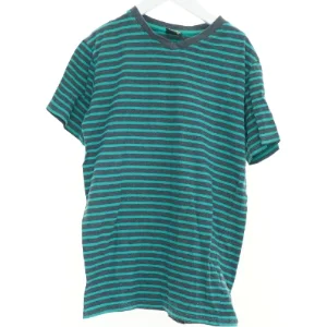 T-Shirt (str. 152 cm)