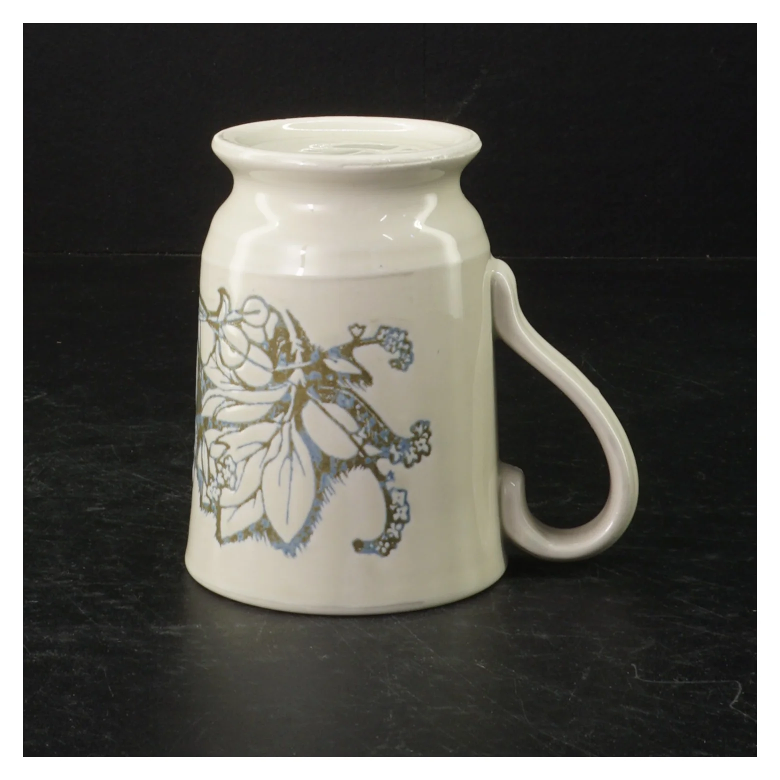 Retro keramik krus fra England 