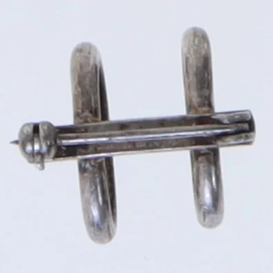 Vintage sølvbroche (str. 2 cm)