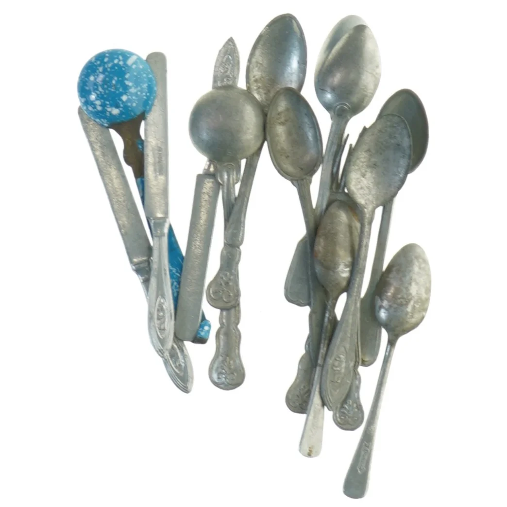 Bestik og bestikbakke (str. 9,5x7,5x2,5 cm)