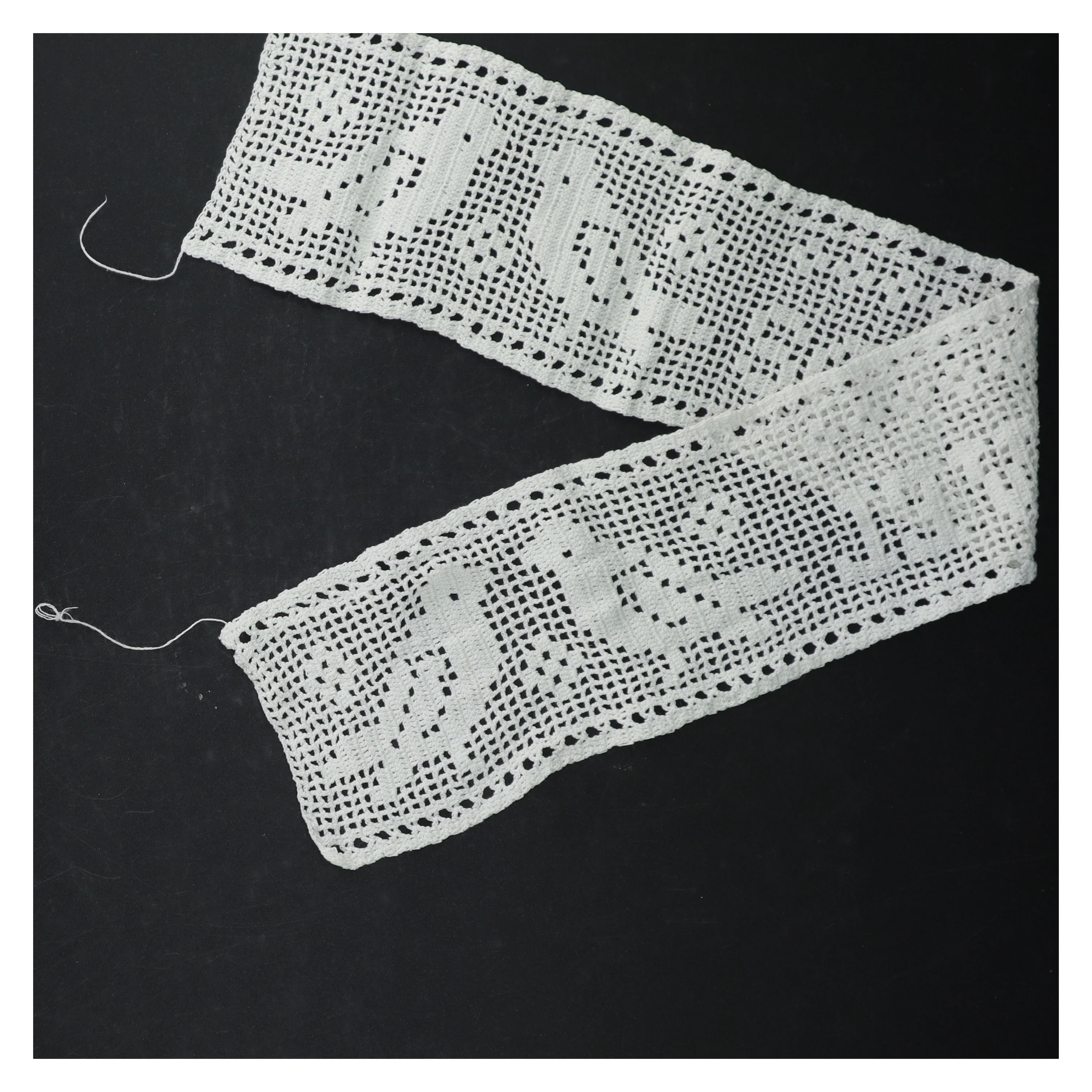 Hvid hæklet bort (str. 56 cm)