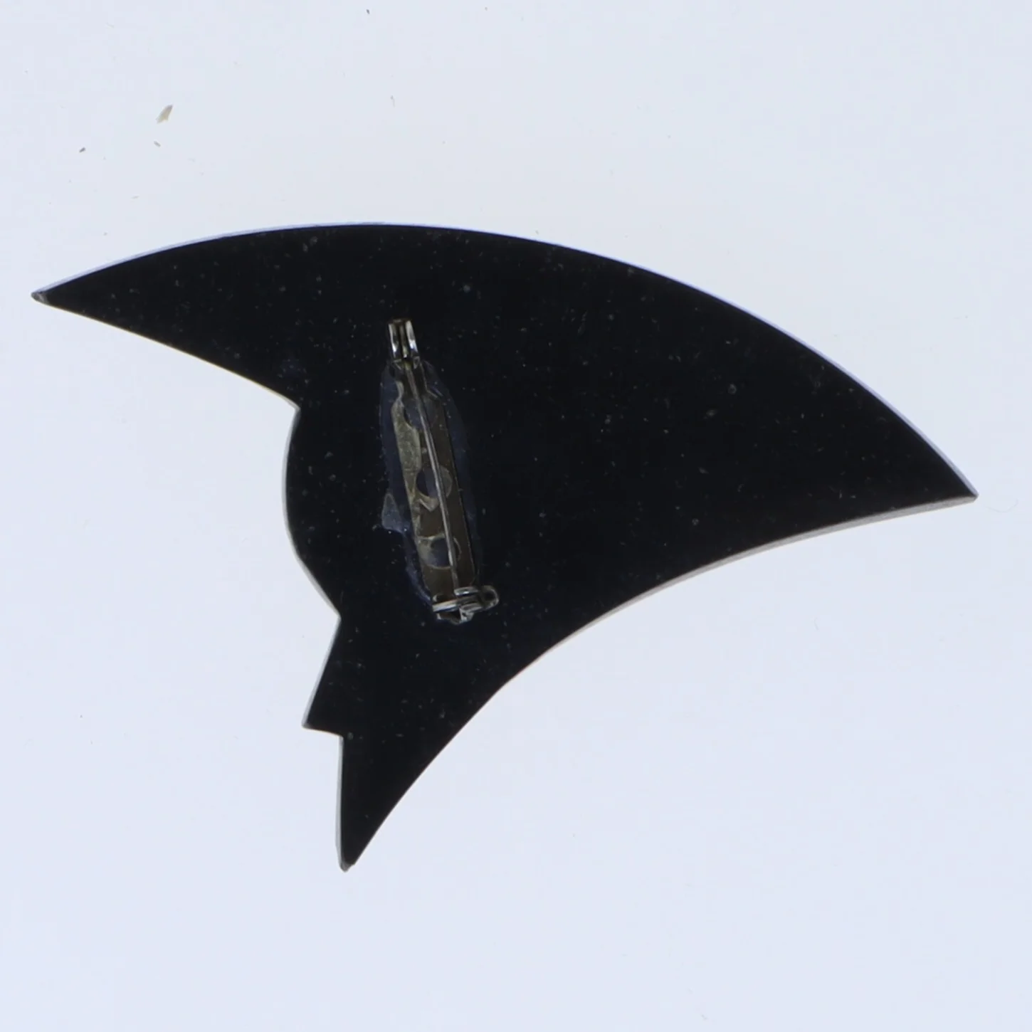 Dekorativ broche (str. 8x5,5 cm)