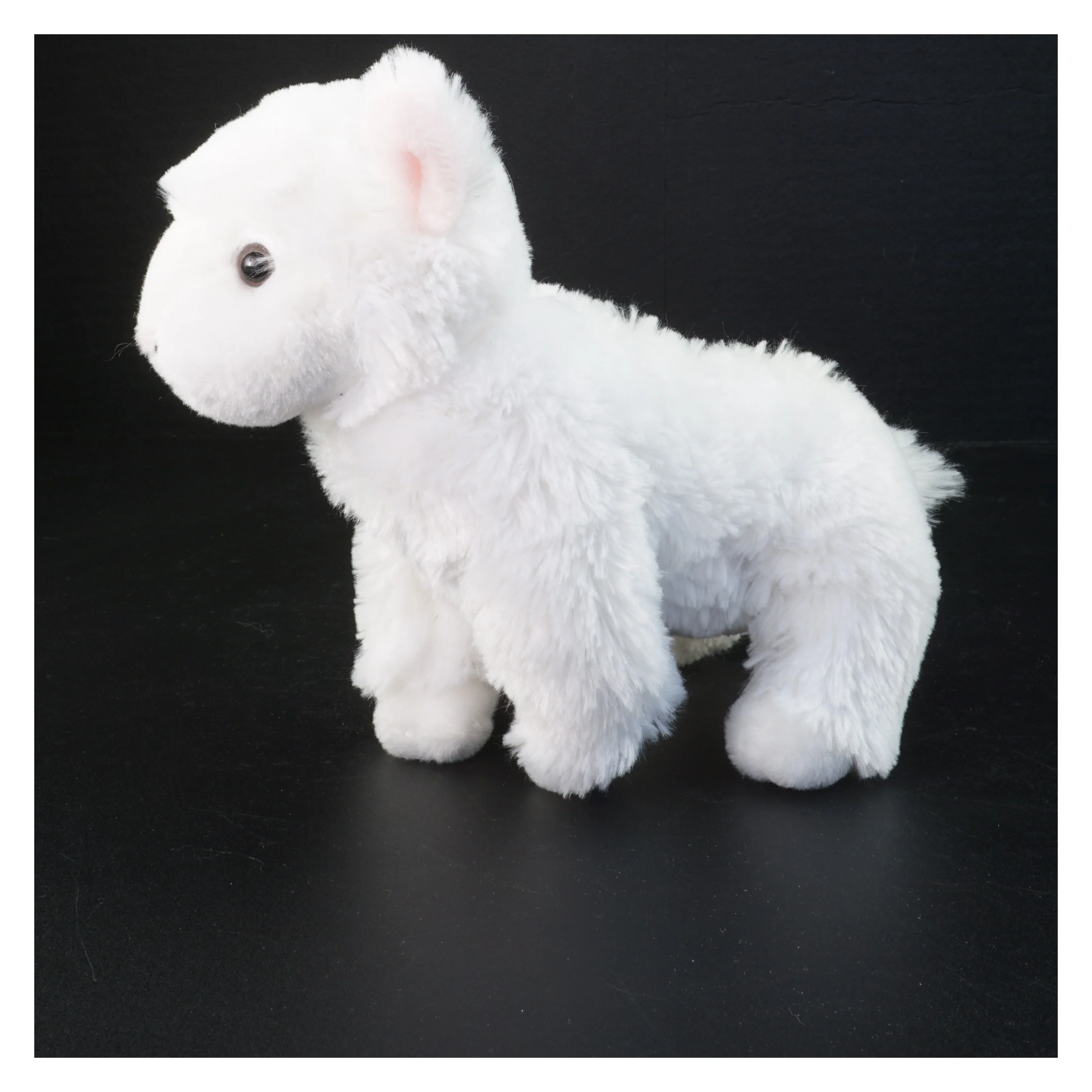 Hvidt tøjdyr lam (str. 22 cm)