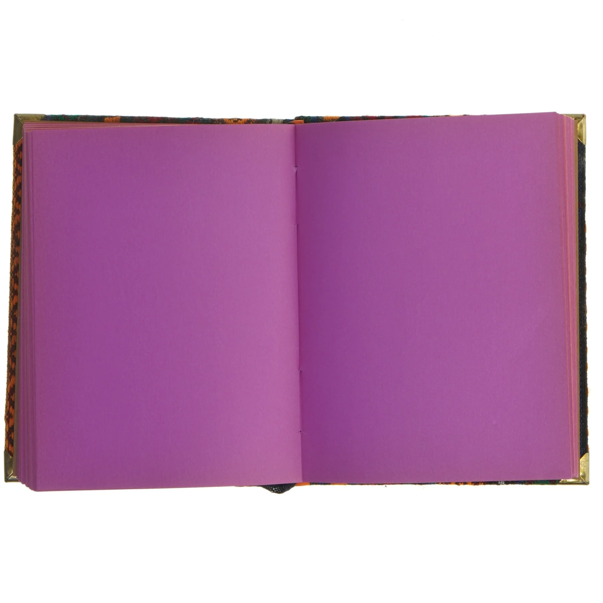 Farverig notesbog med tekstilomslag (str. 18x14 cm)