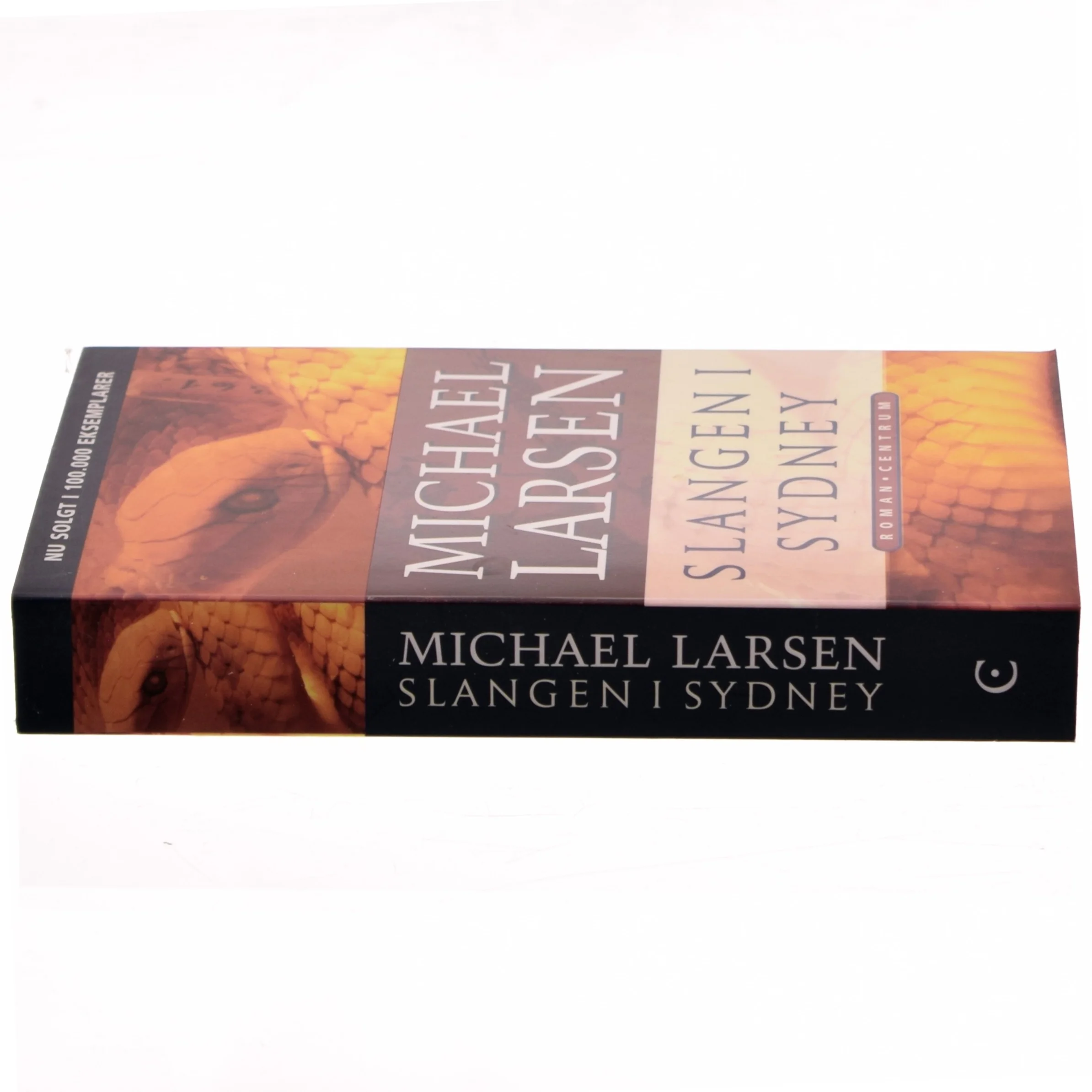 Slangen i Sydney : roman af Michael Larsen (f. 1961) (Bog)