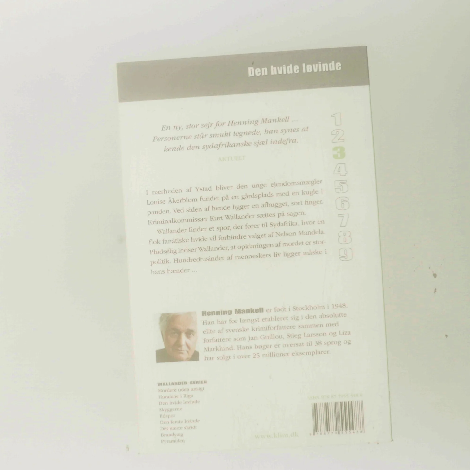 Den hvide løvinde af Henning Mankell (Bog)