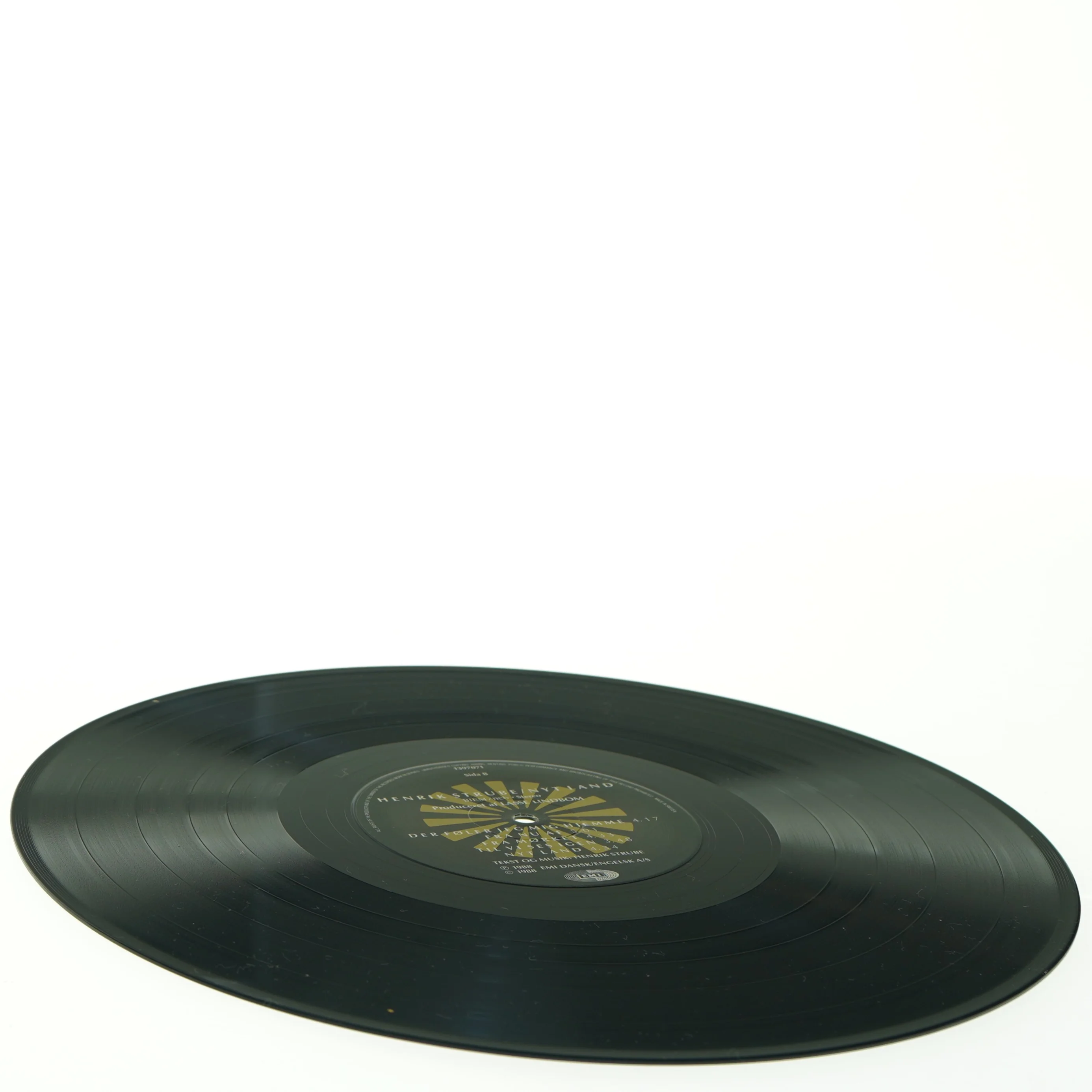 Henrik Strube LP (str. 31 x 31 cm)