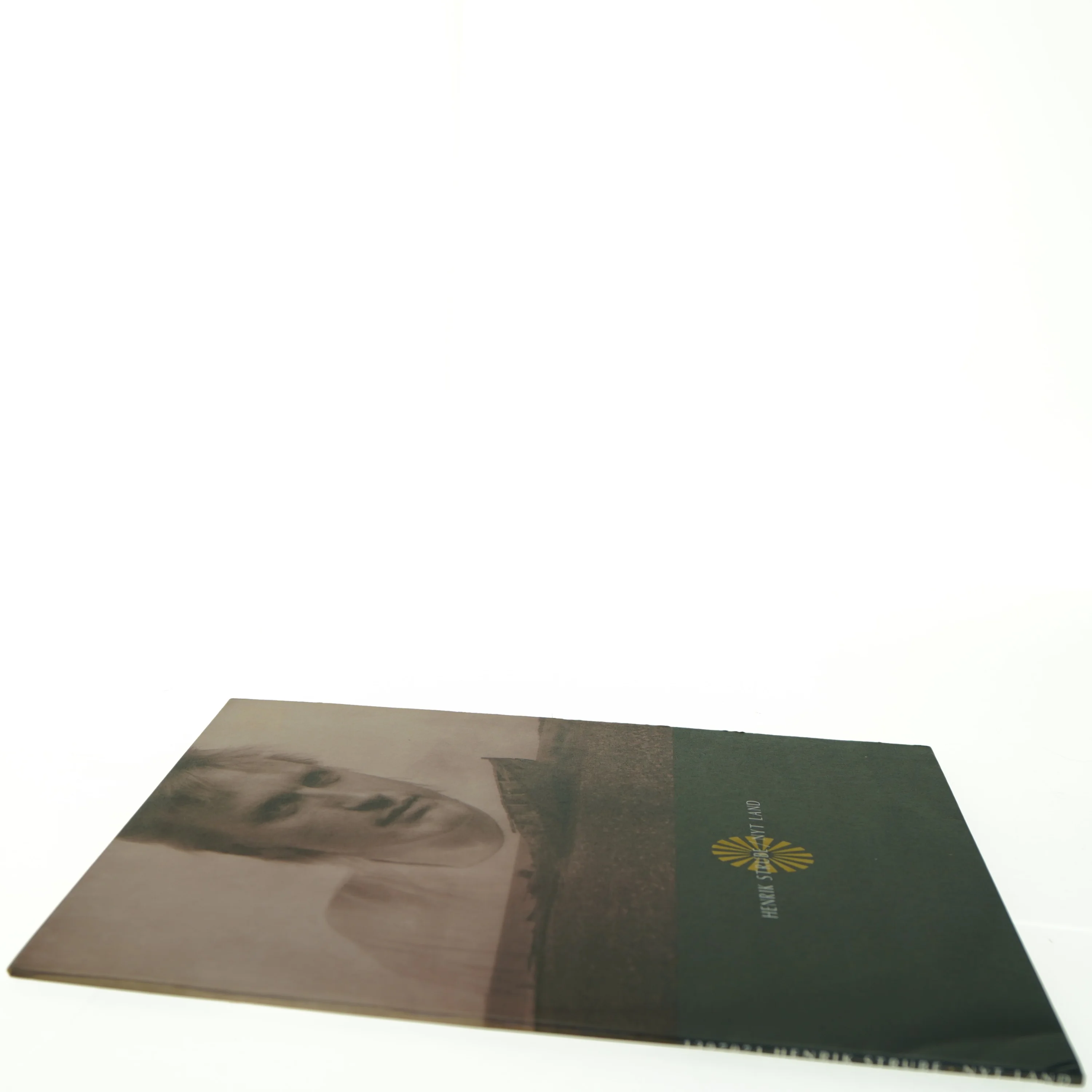 Henrik Strube LP (str. 31 x 31 cm)