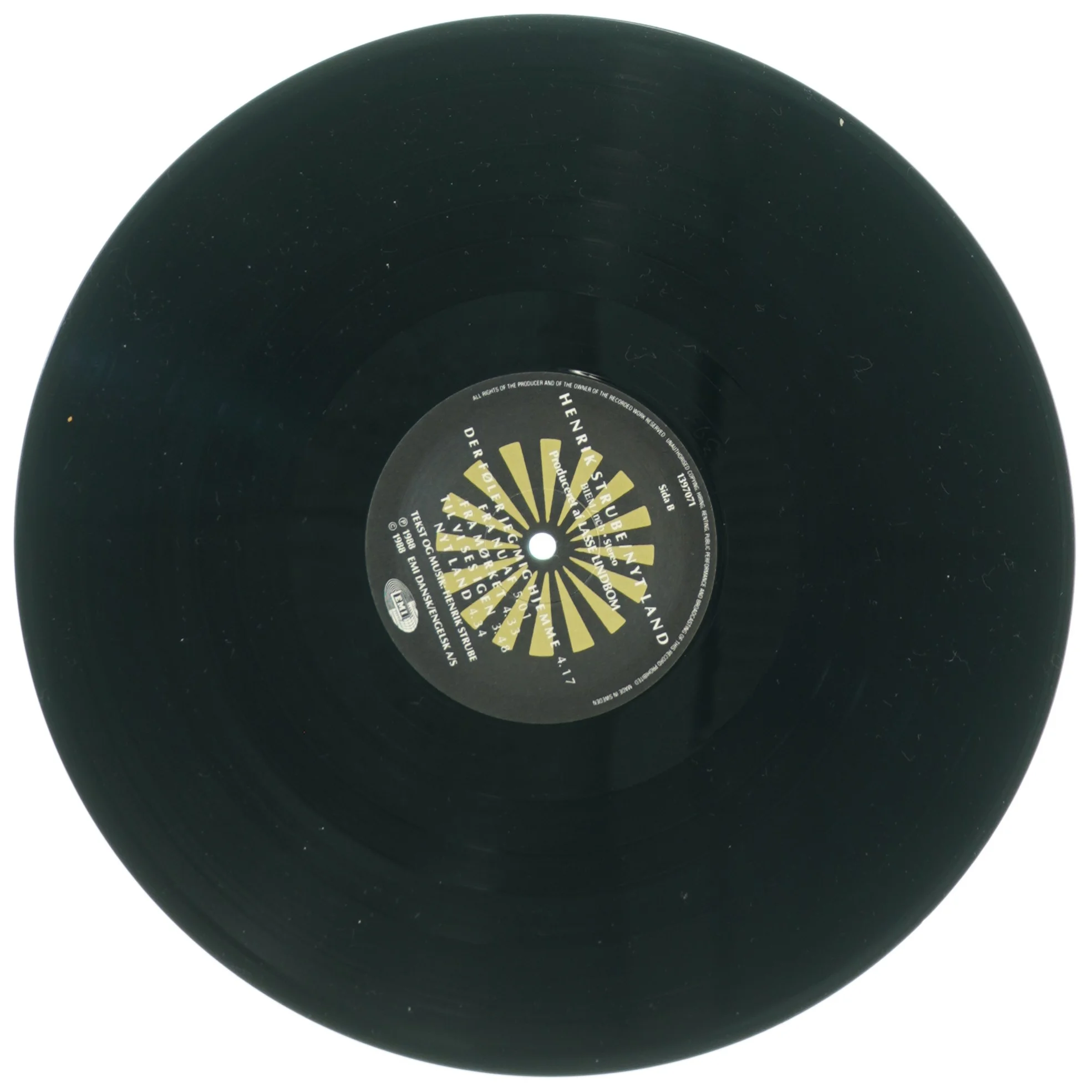 Henrik Strube LP (str. 31 x 31 cm)