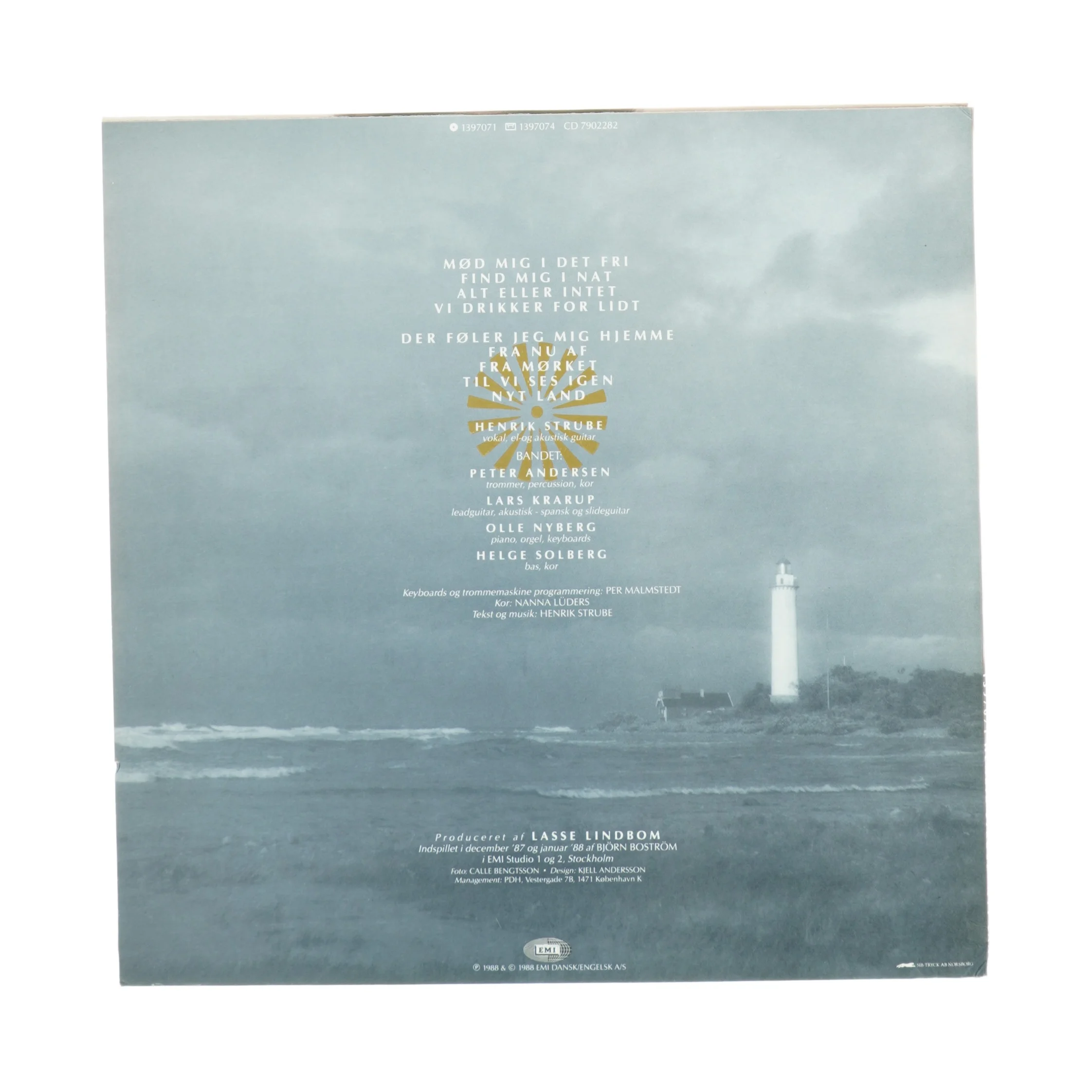 Henrik Strube LP (str. 31 x 31 cm)