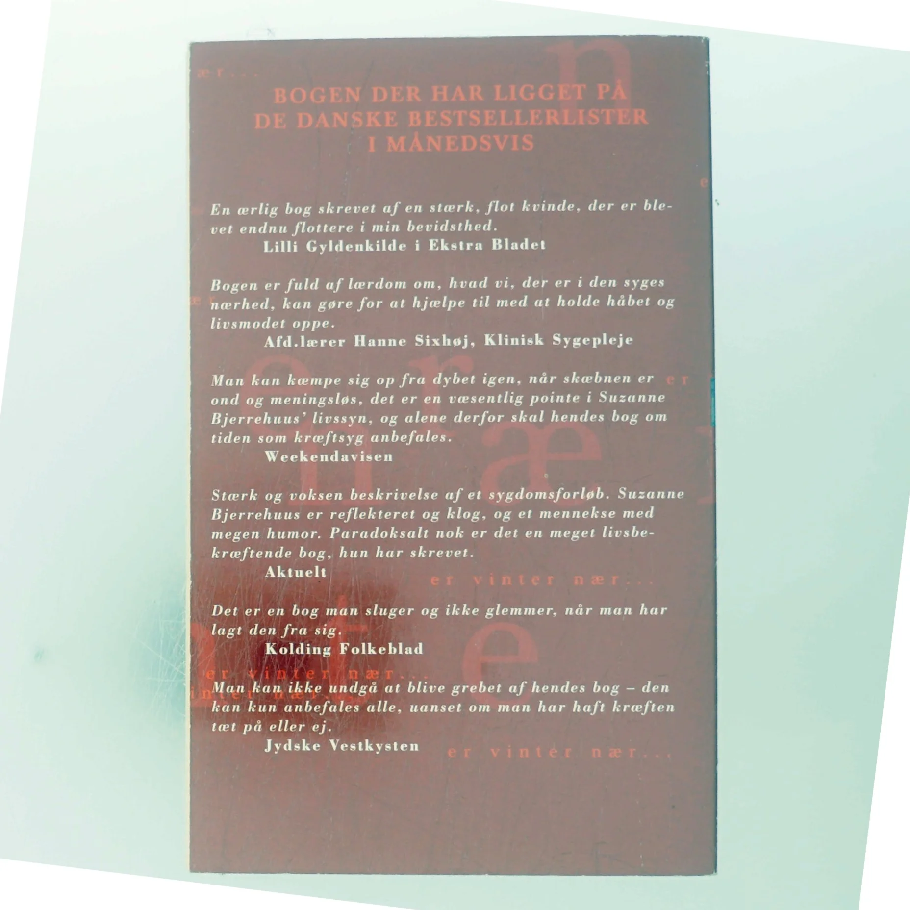 Er vinter nær... af Suzanne Bjerrehuus (Bog)