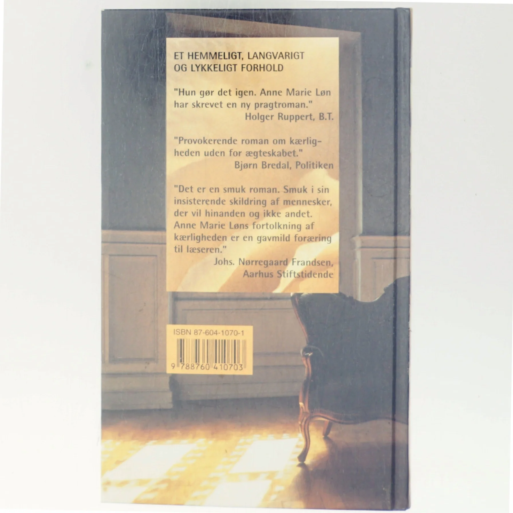 Kærlighedens rum af Anne Marie Løn (Bog)