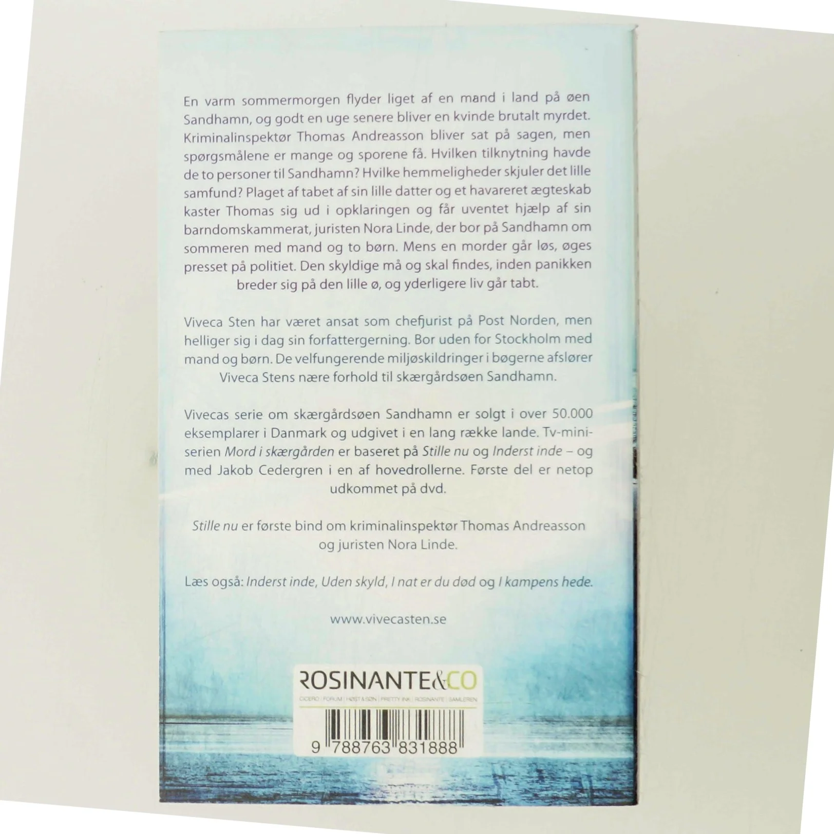 Stille nu af Viveca Sten (Bog)