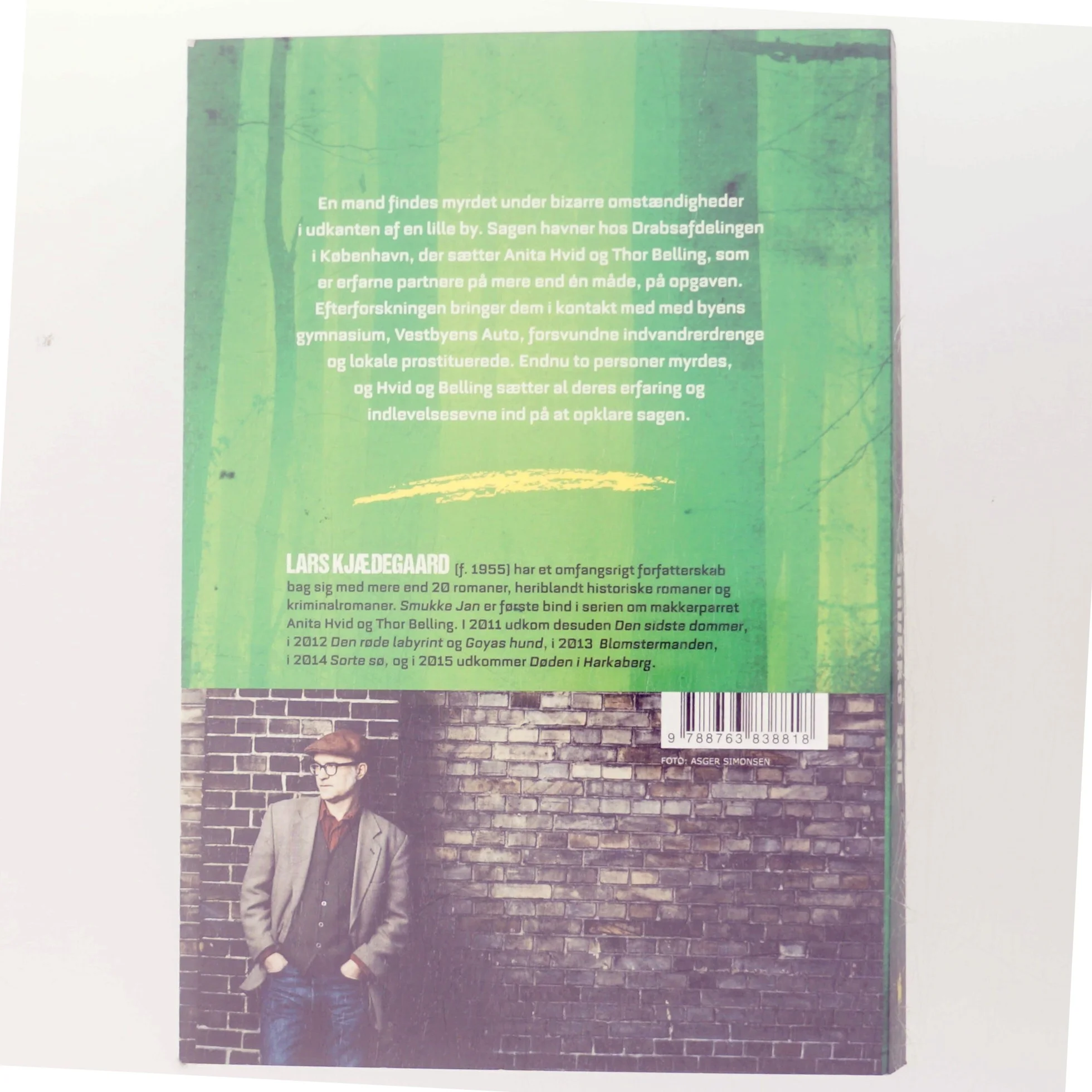 Smukke-Jan : krimi af Lars Kjædegaard (Bog)