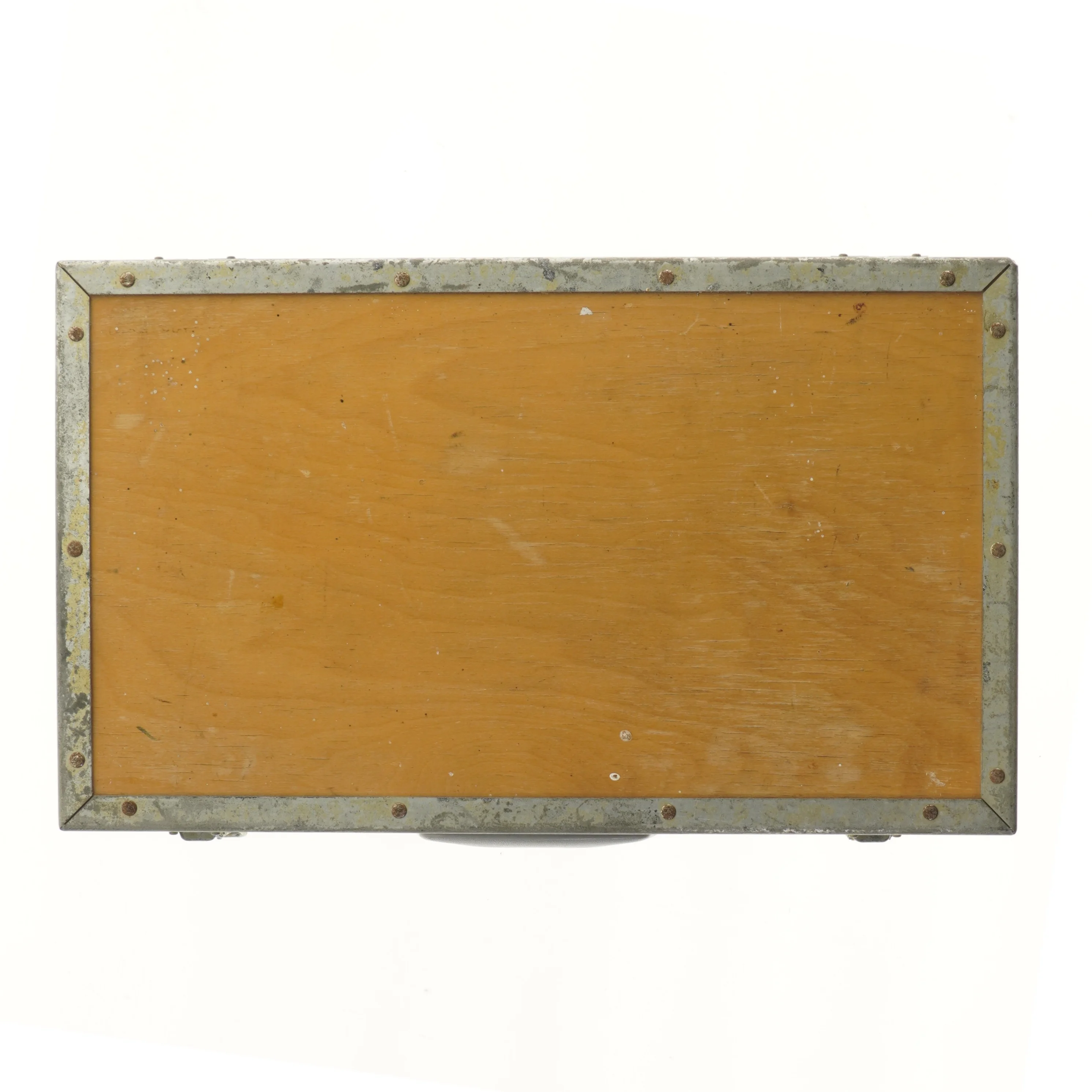 Træ kuffert med metalbeslag (str. 49,5x29,5 cm)