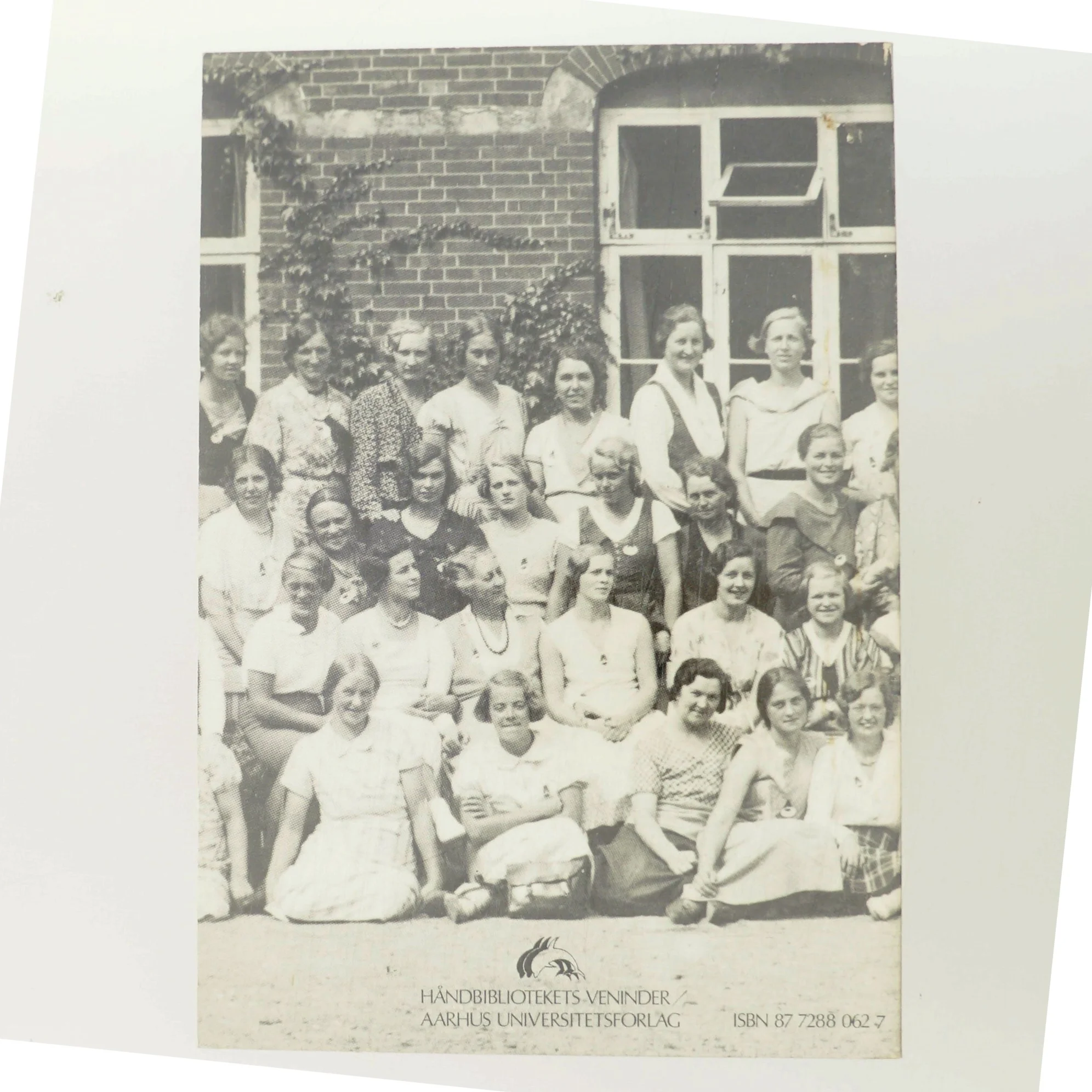 Kvinder Undervejs af Dansk Kvindesamfund i Aarhus (Bog)