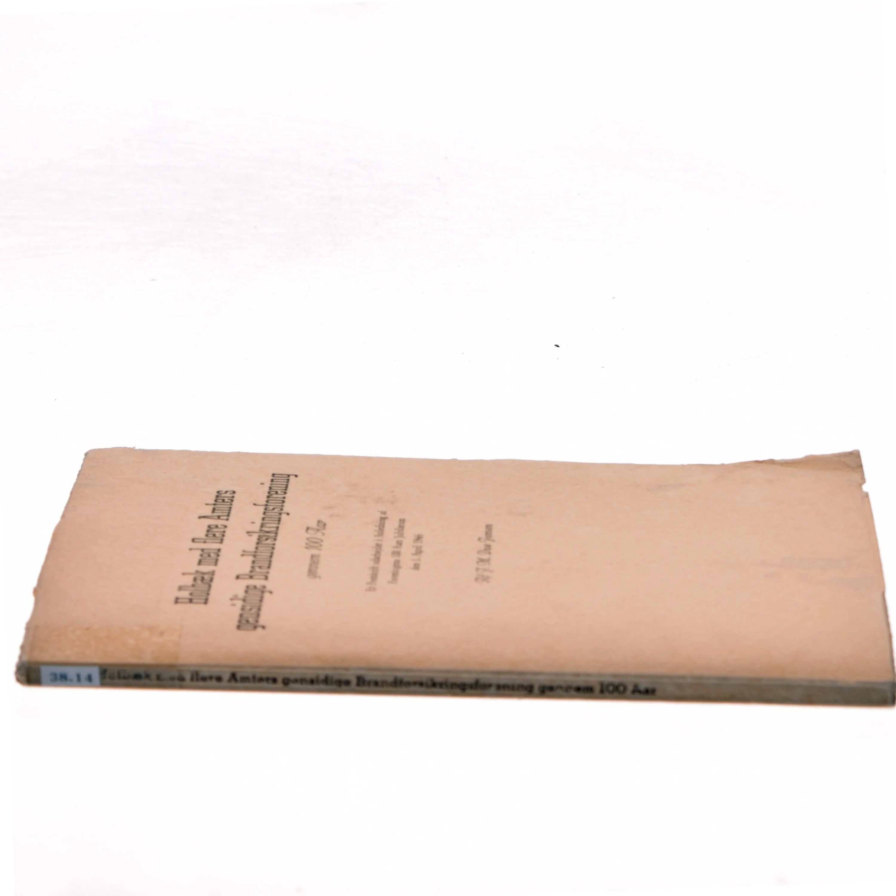 Holbæk med flere Amters gensidige Brandforsikringsforening gennem 100 Aar af J. M. Due Jensen (Bog)