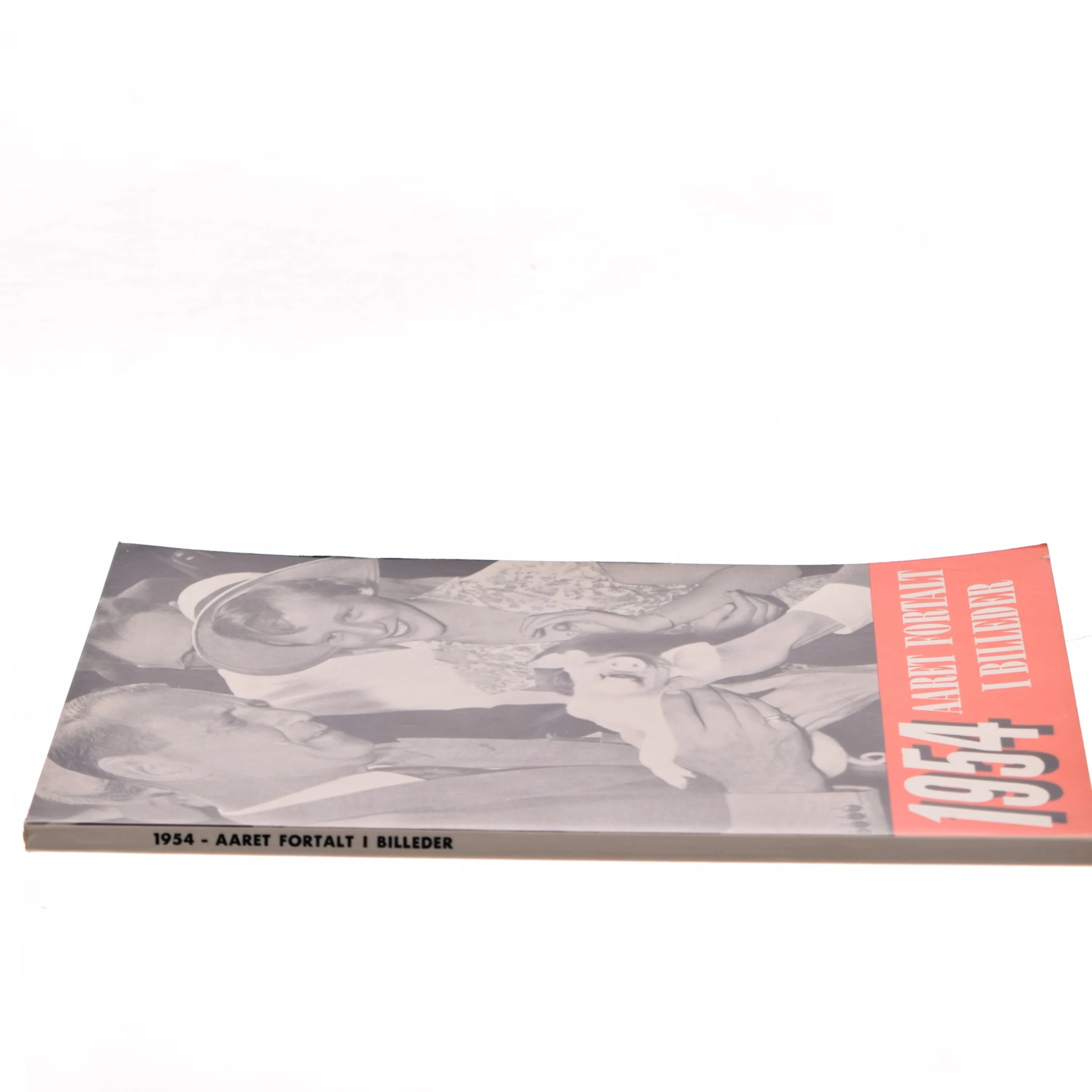 1954 Året fortalt i billeder (Bog)