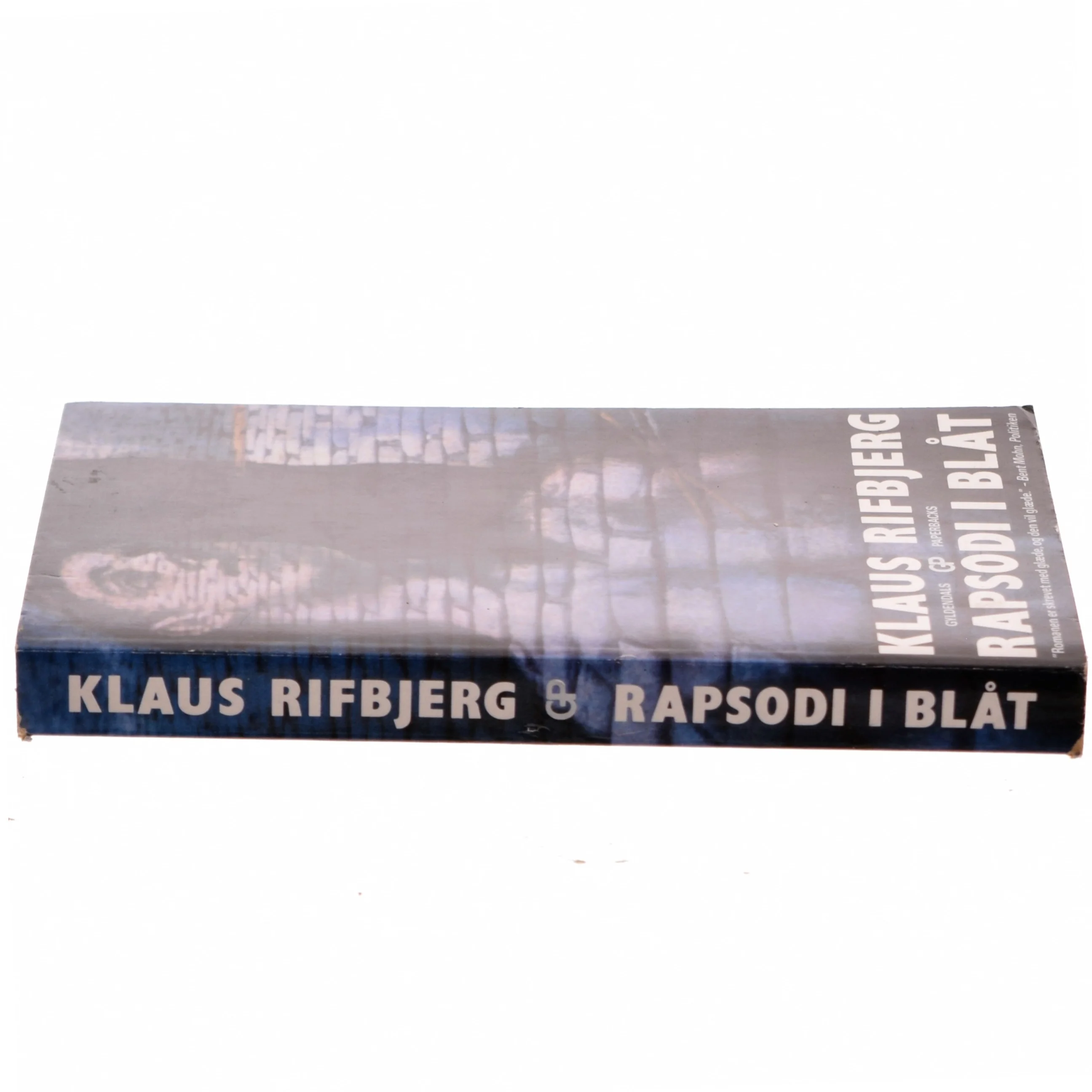 Rapsodi i blåt af Klaus Rifbjerg (Bog)
