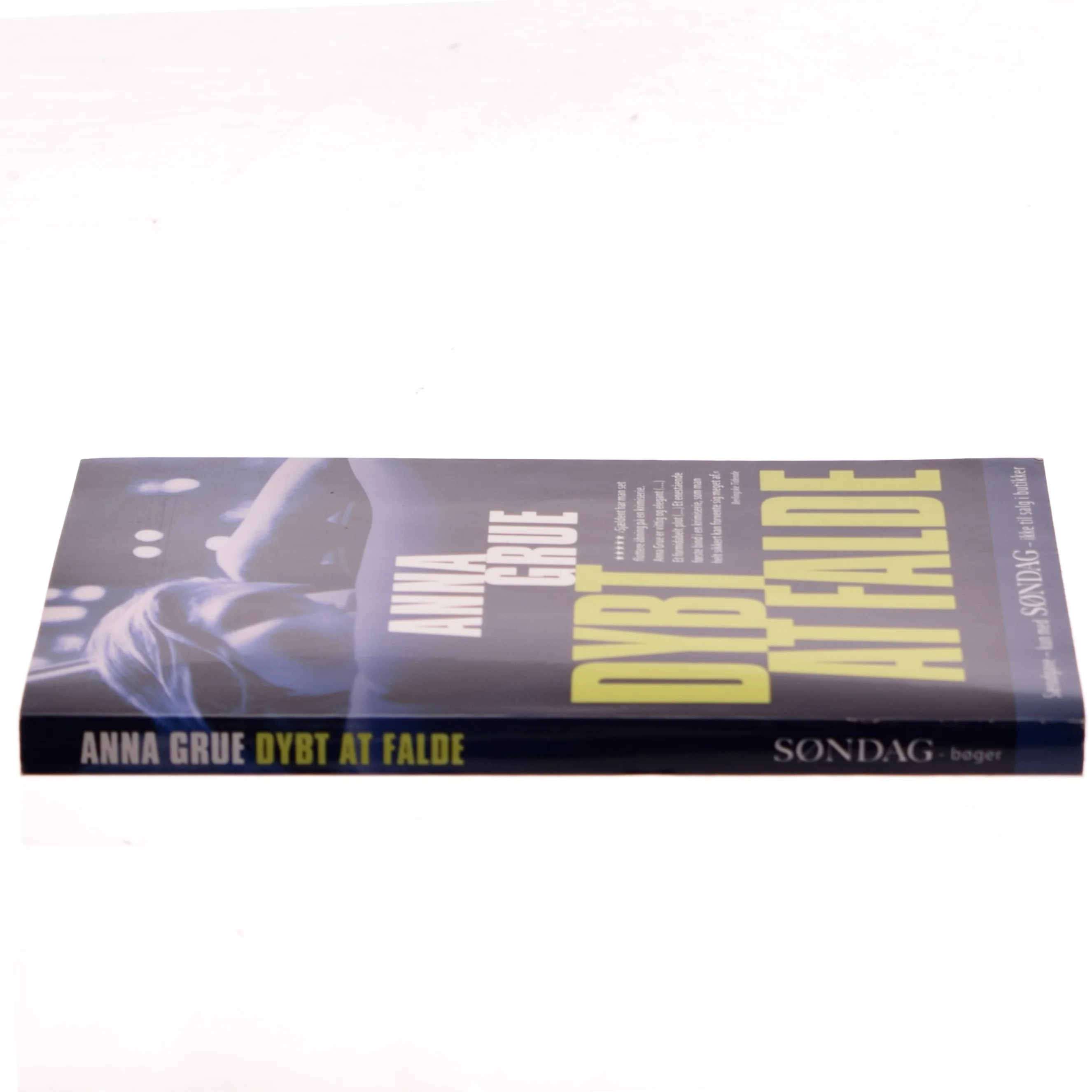 Dybt at falde af Anna Grue (Bog)