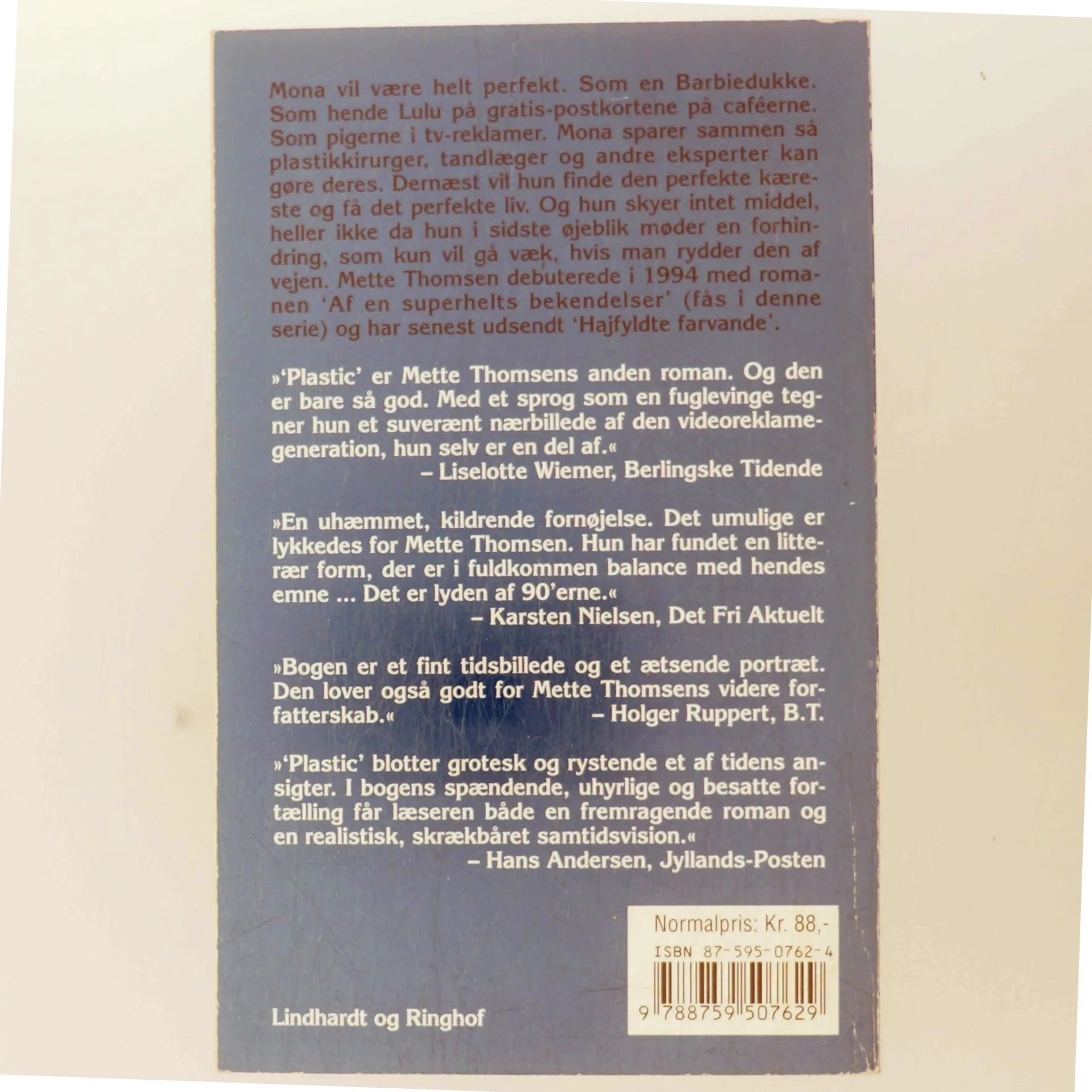 Plastic af Mette Thomsen (f. 1970) (Bog)