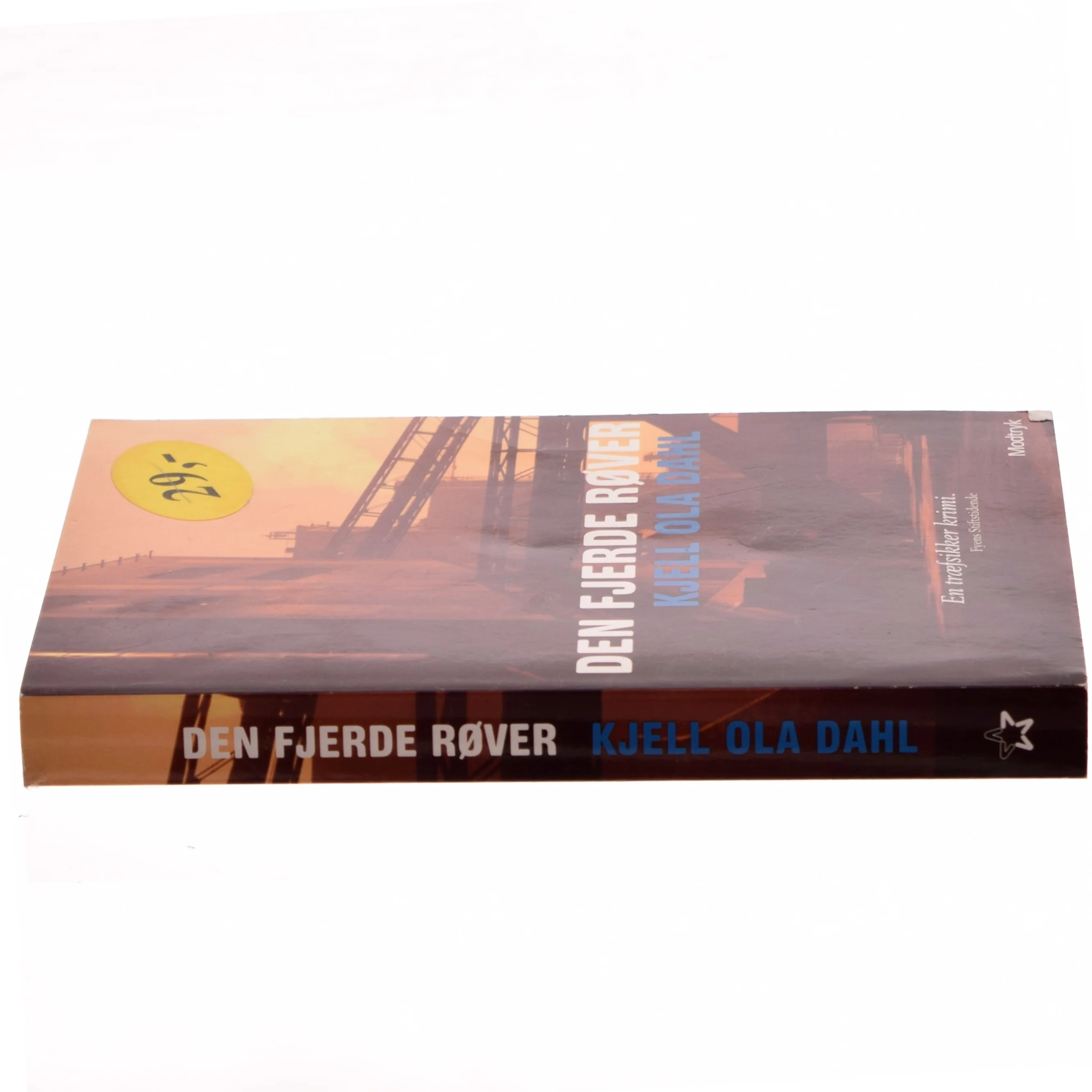 Den fjerde røver af Kjell Ola Dahl (Bog)