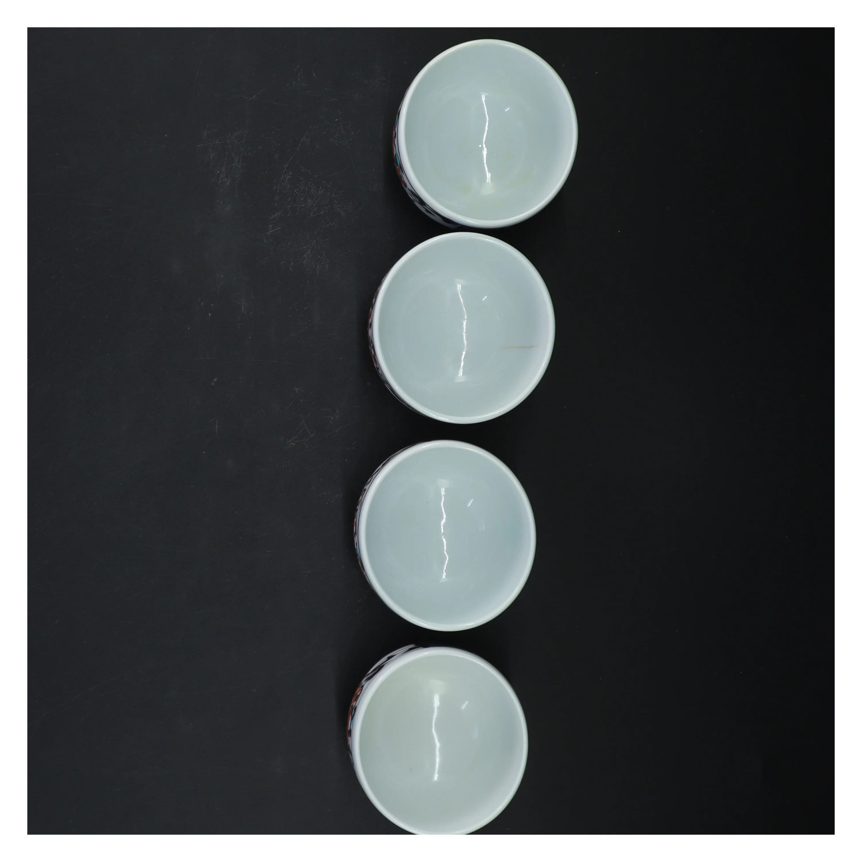 Japanske sake kopper (4 styk, 7,5x6,5 cm)