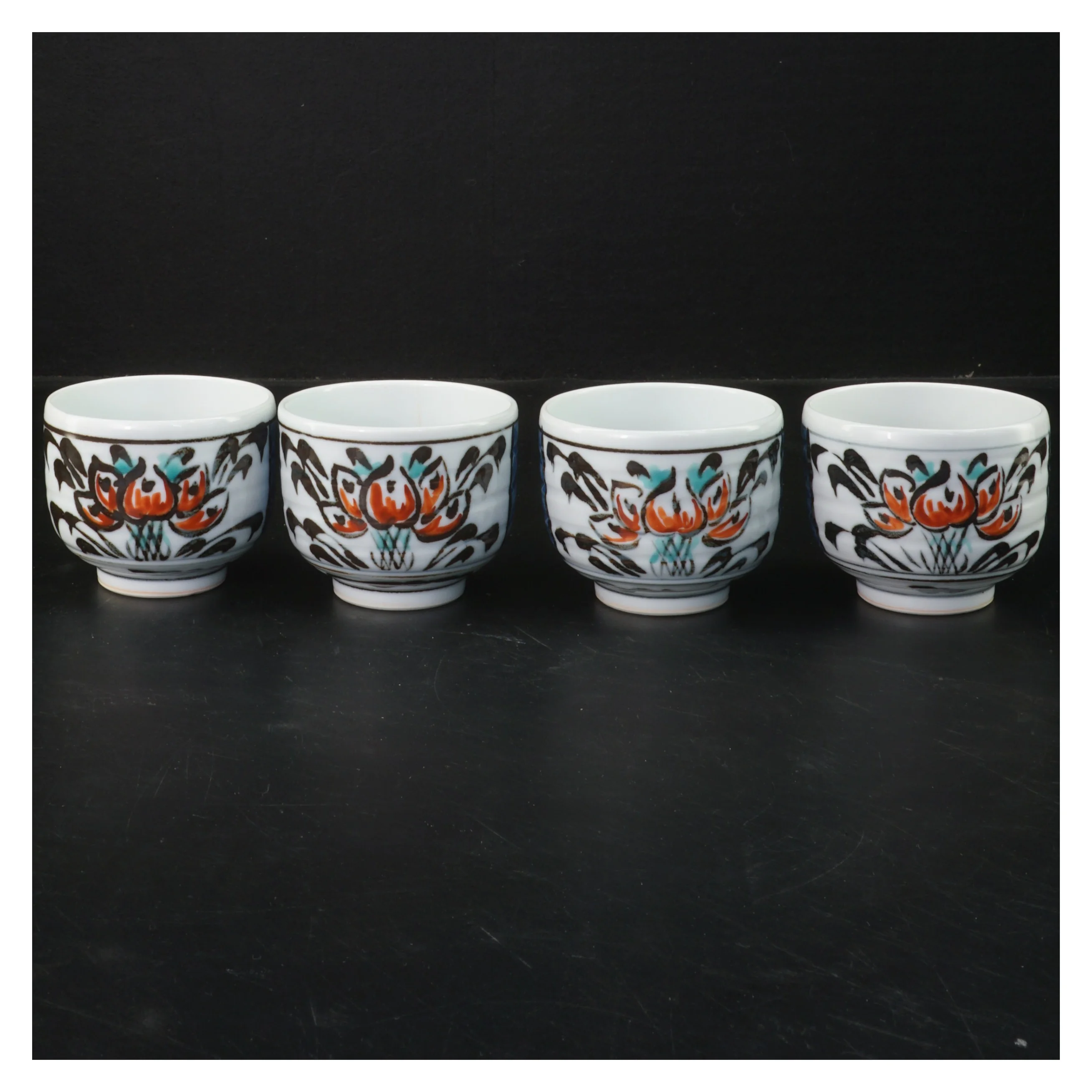 Japanske sake kopper (4 styk, 7,5x6,5 cm)