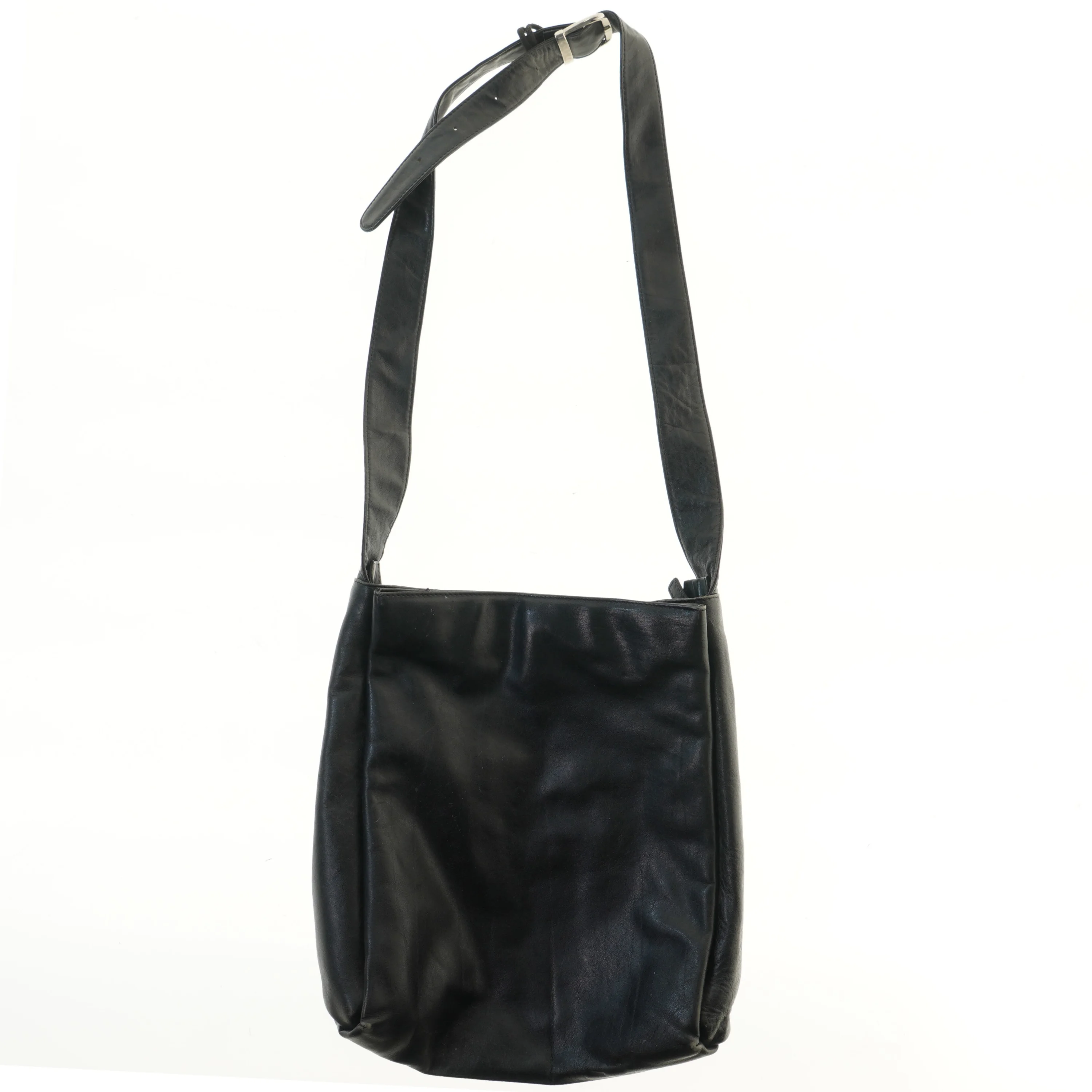 Sort skuldertaske fra Bey Leder (str. 37x34 cm)