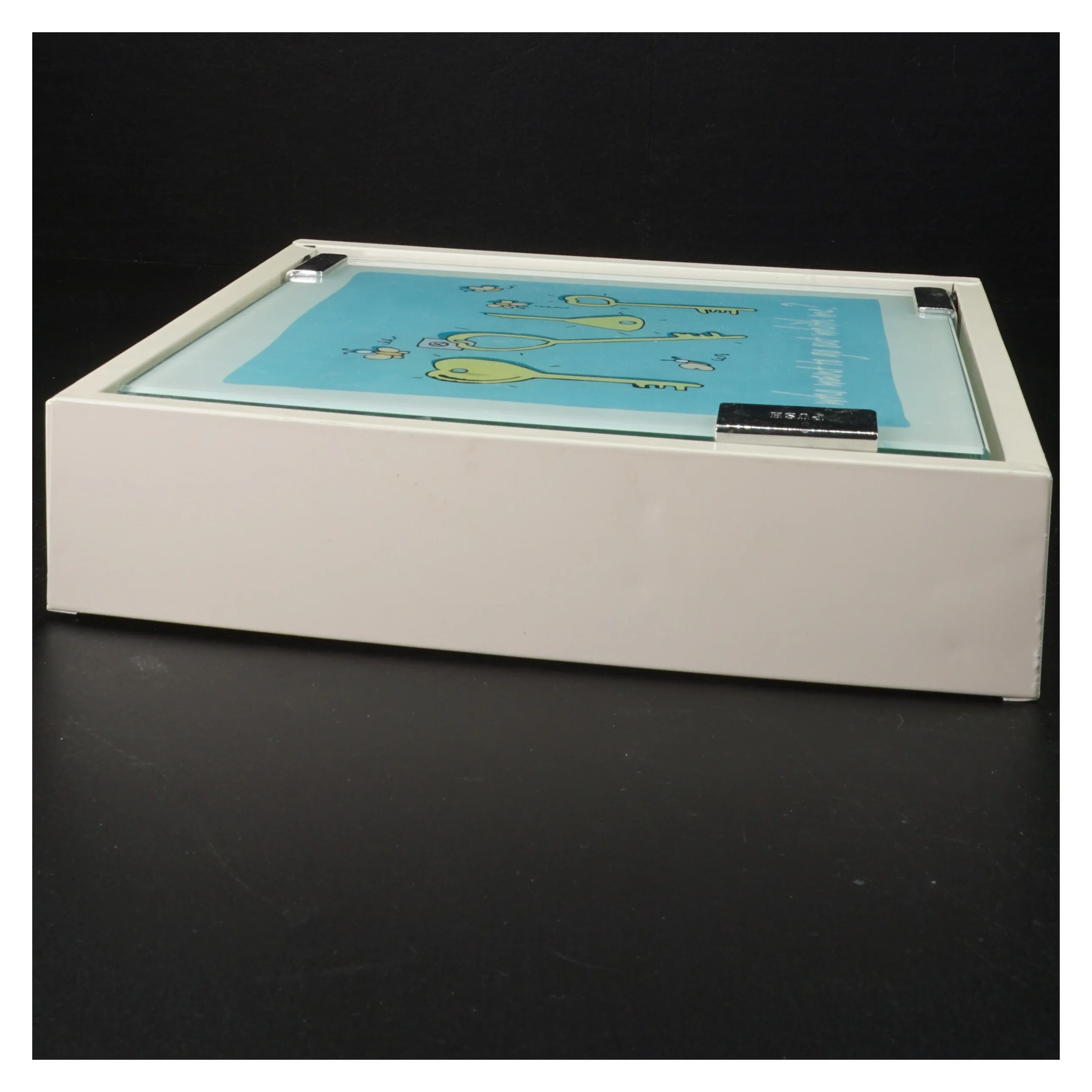 Nøgleskab (str. Størrelse, 25 x 25 x 5 cm)