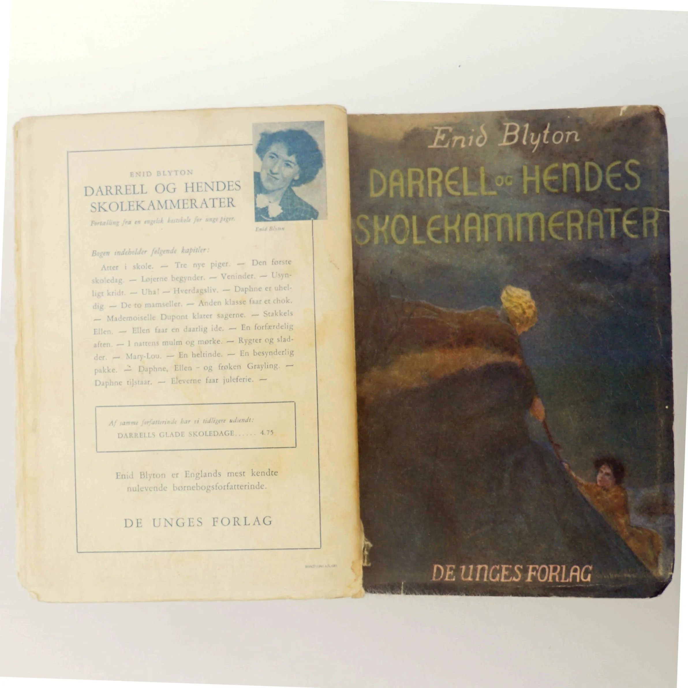 Enid Blyton bog 'Darrell og hendes skolekammerater' fra De Unges Forlag