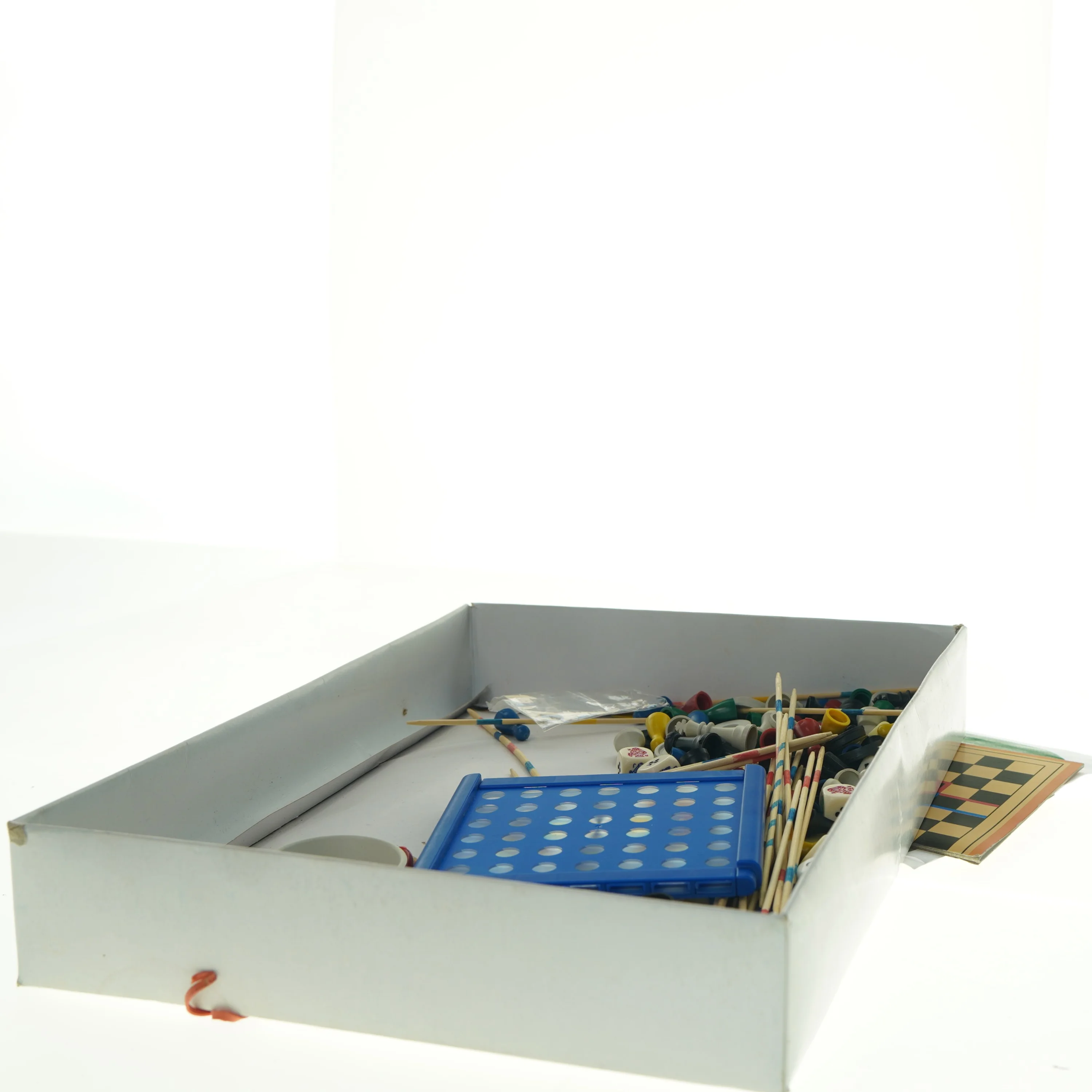 Brætspilssamling fra Vini-game (str. Otteogtredve 28 x 6 cm)