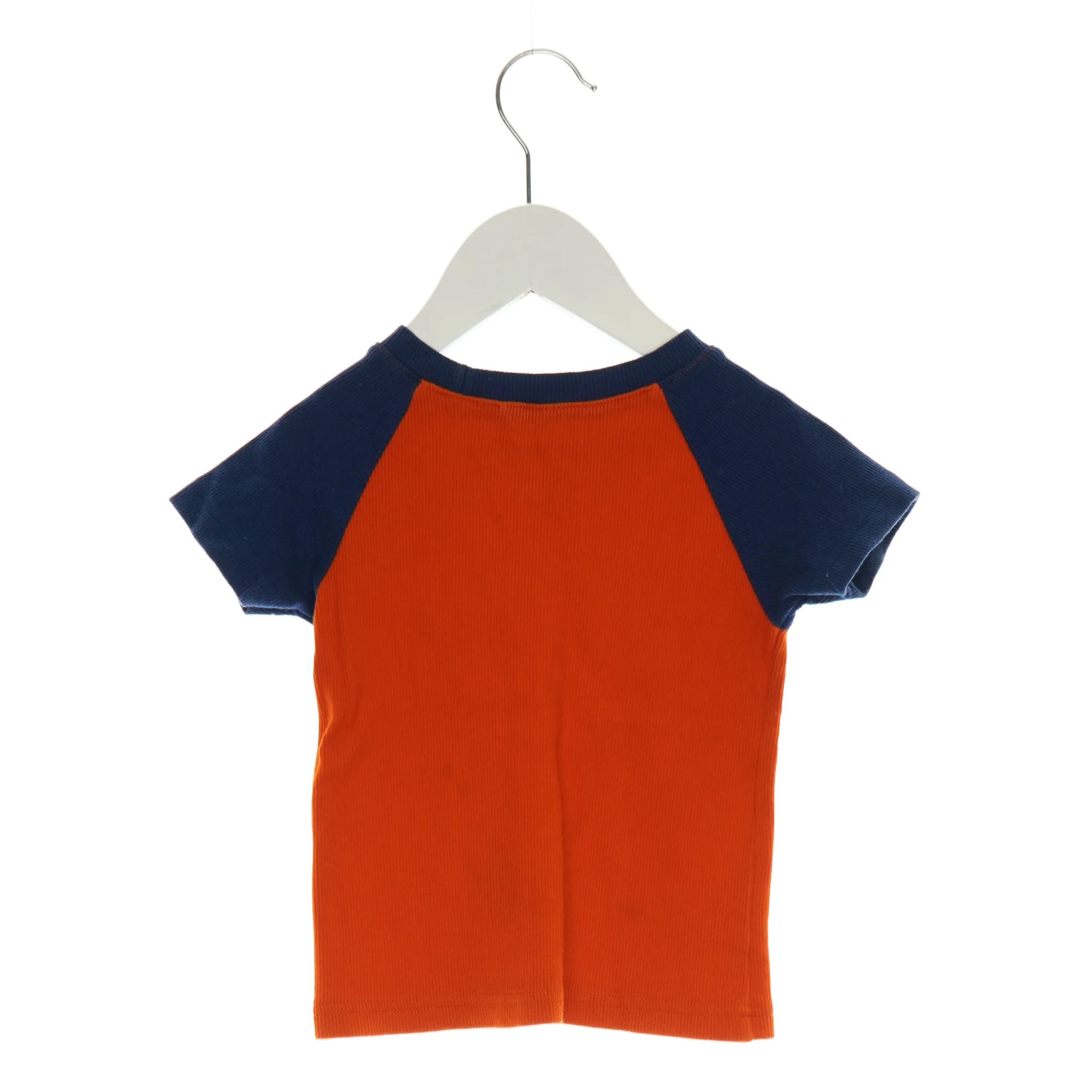 T shirt fra Albababy (str. 86)