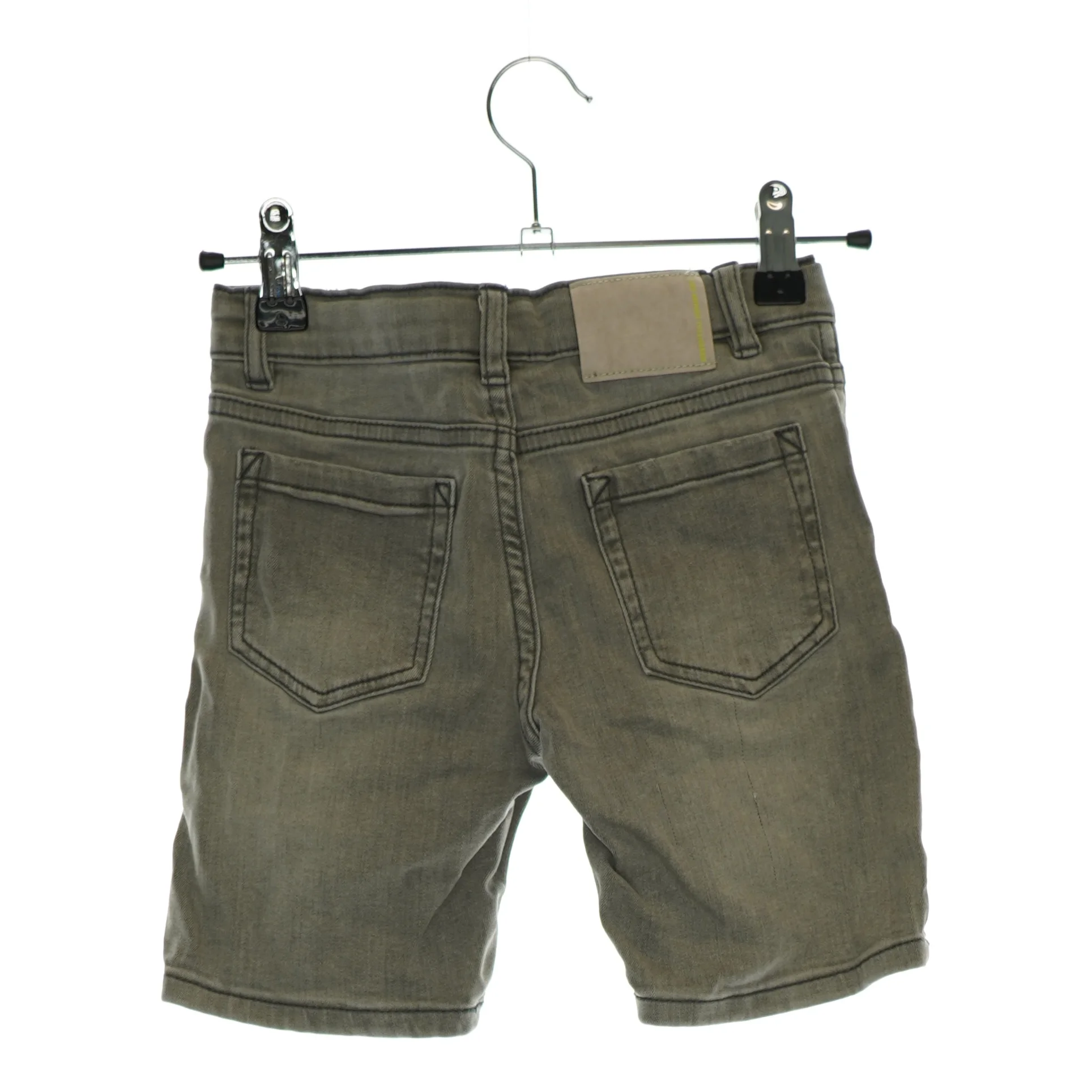 Denim Shorts fra Zara (str. 116)