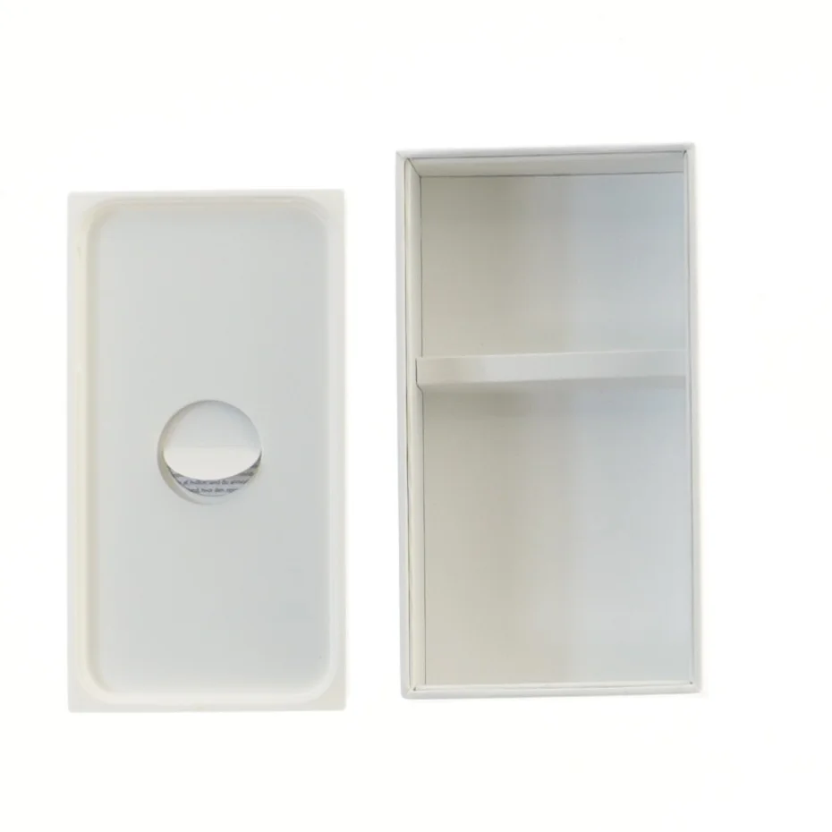 Apple iPhone 4 – 8 GB hvid – med original æske – home-knap slidt – samleobjekt